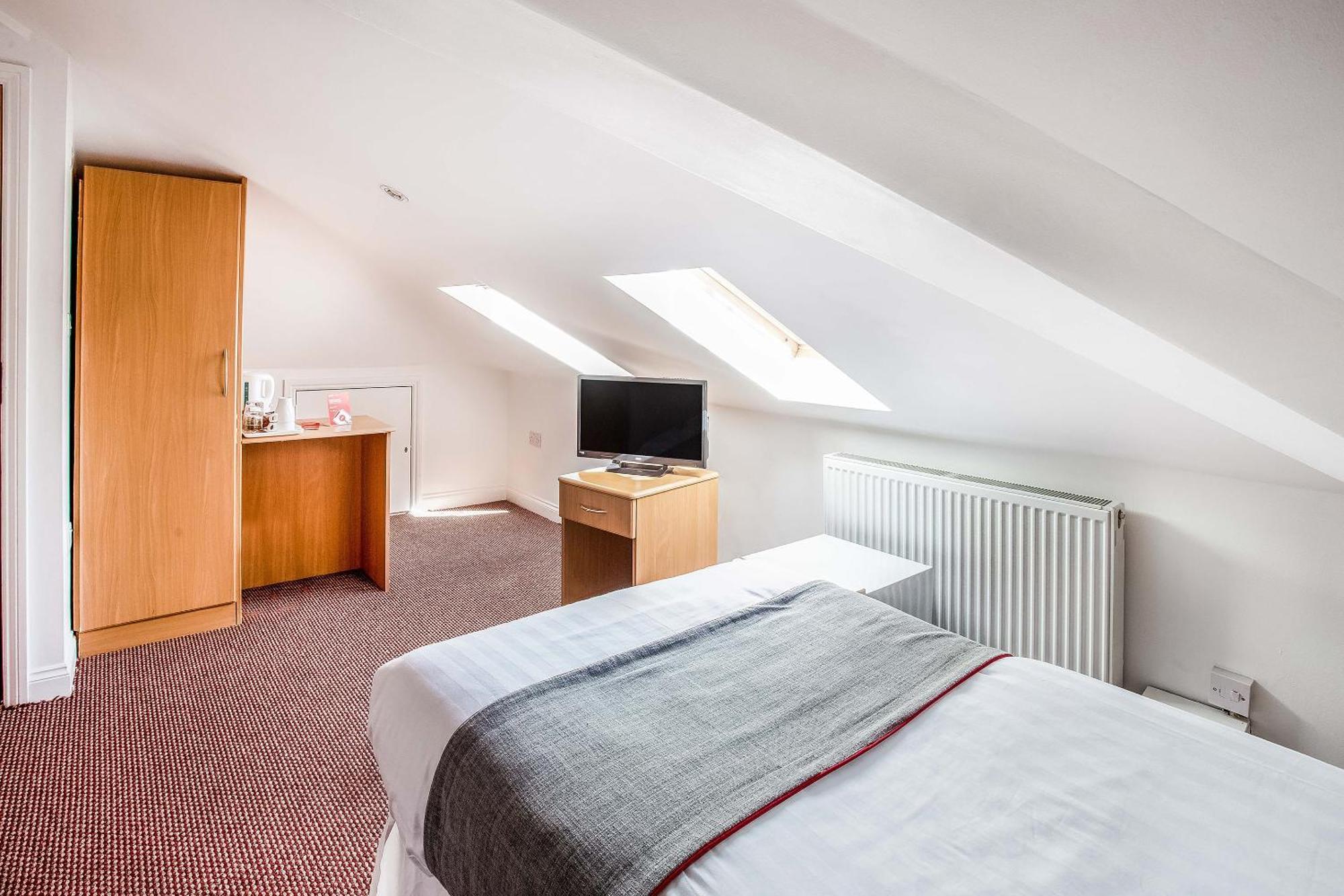 Standard Twin Room,1657858286:JPEG