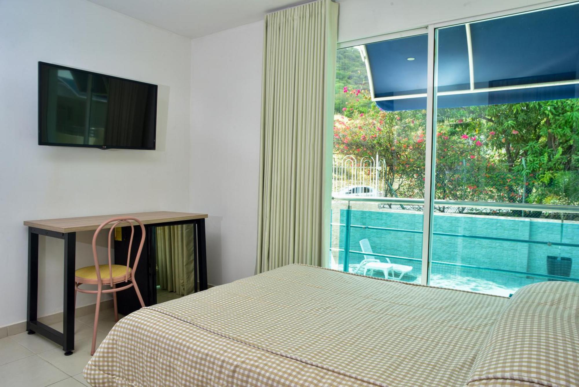 Double Room,1757158037:JPEG