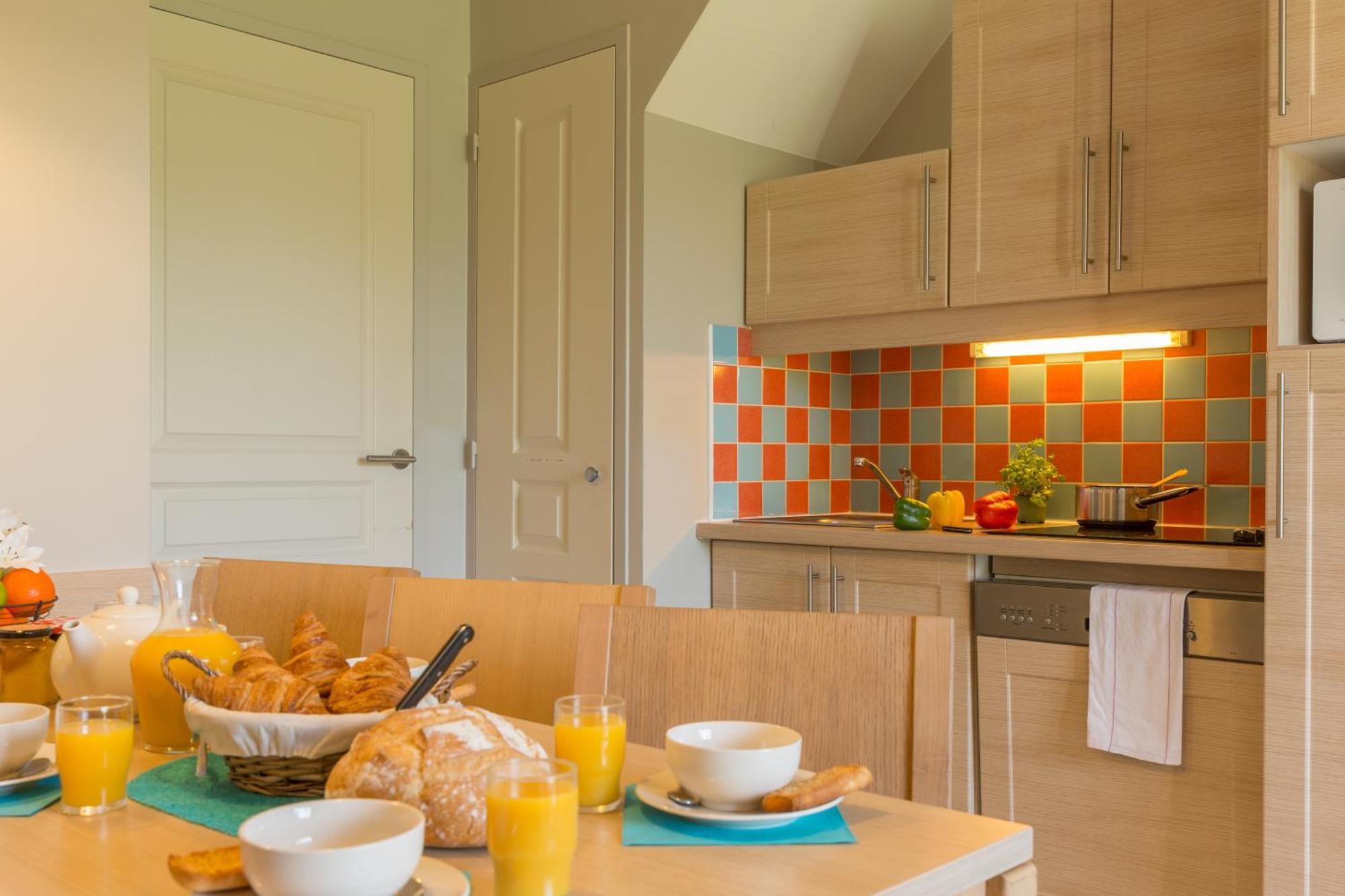 Two-Bedroom House with Terrace (6 People),1658753957:JPEG