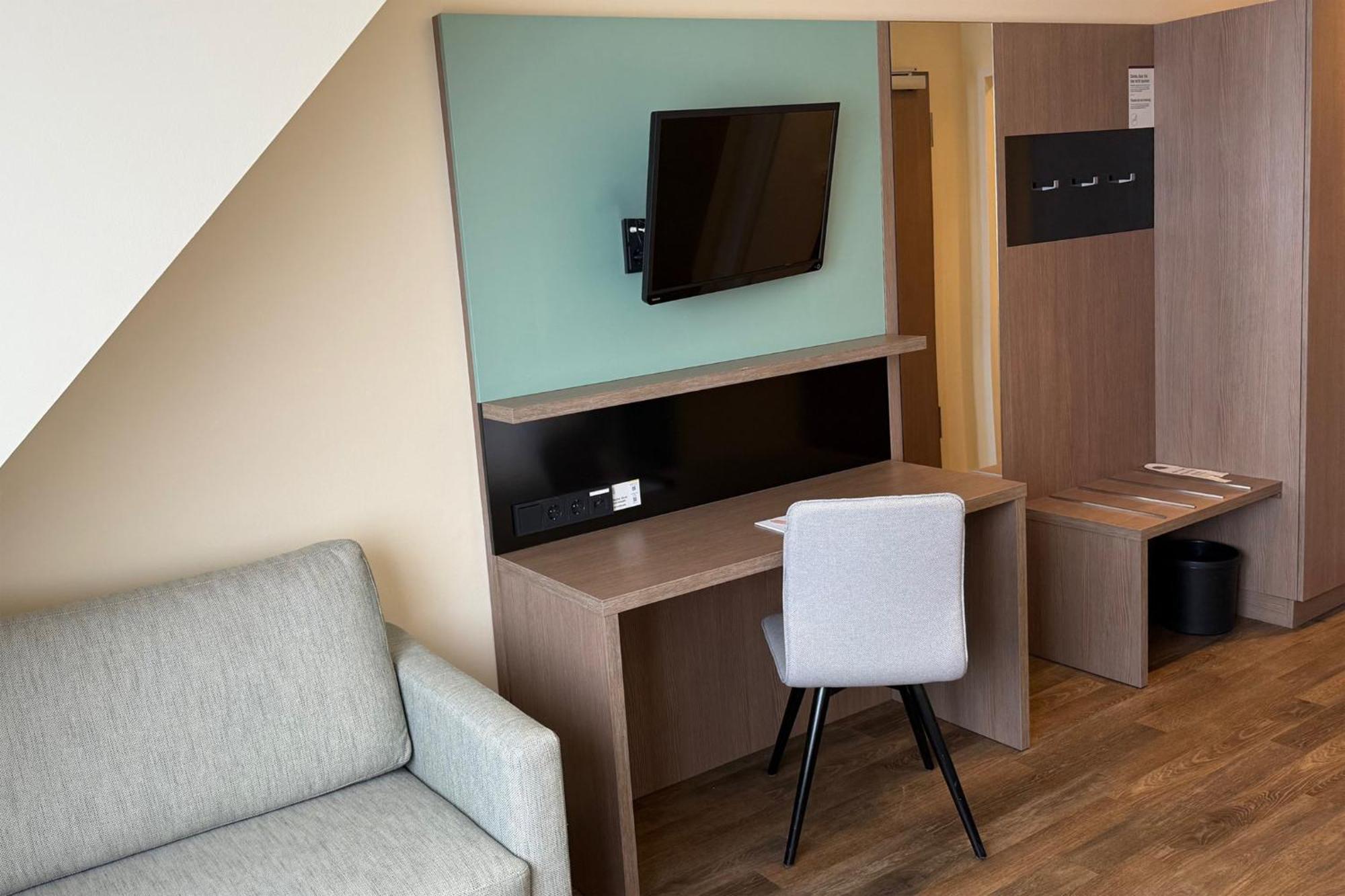 Standard Queen Room Up to Three Adults