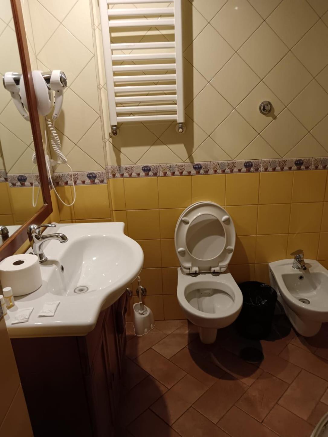 Quadruple Room Private Bathroom