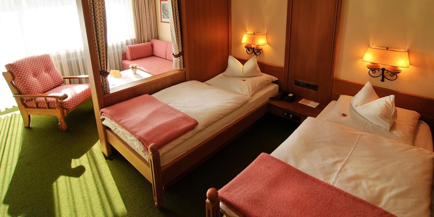 Tweepersoonskamer met 2 Aparte Bedden