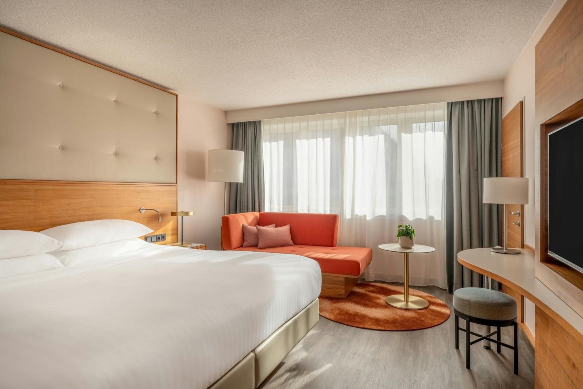 Executive Room, M Club lounge access, Guest room, 1 King,1669010544:JPEG