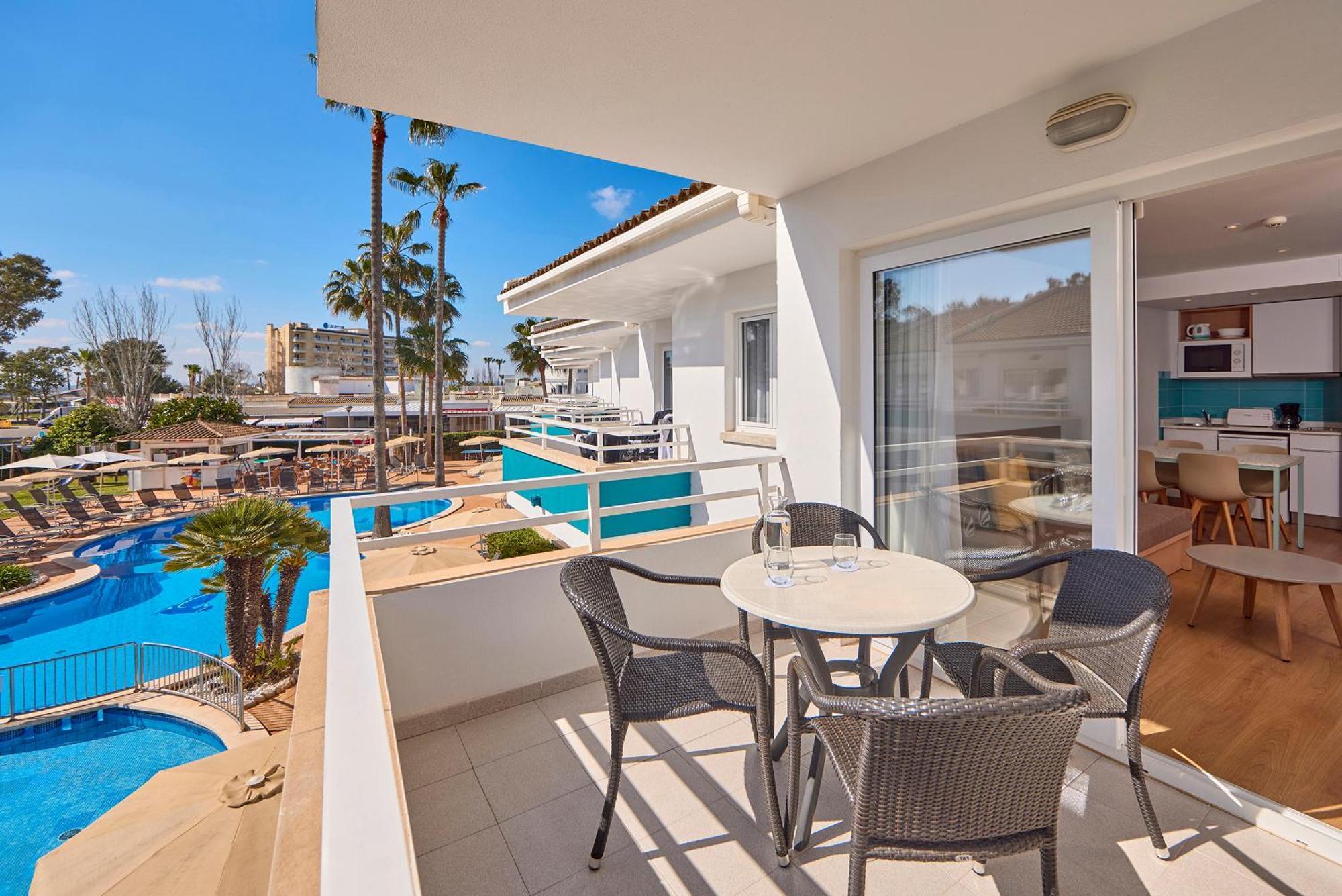 One-Bedroom Apartment Balcony