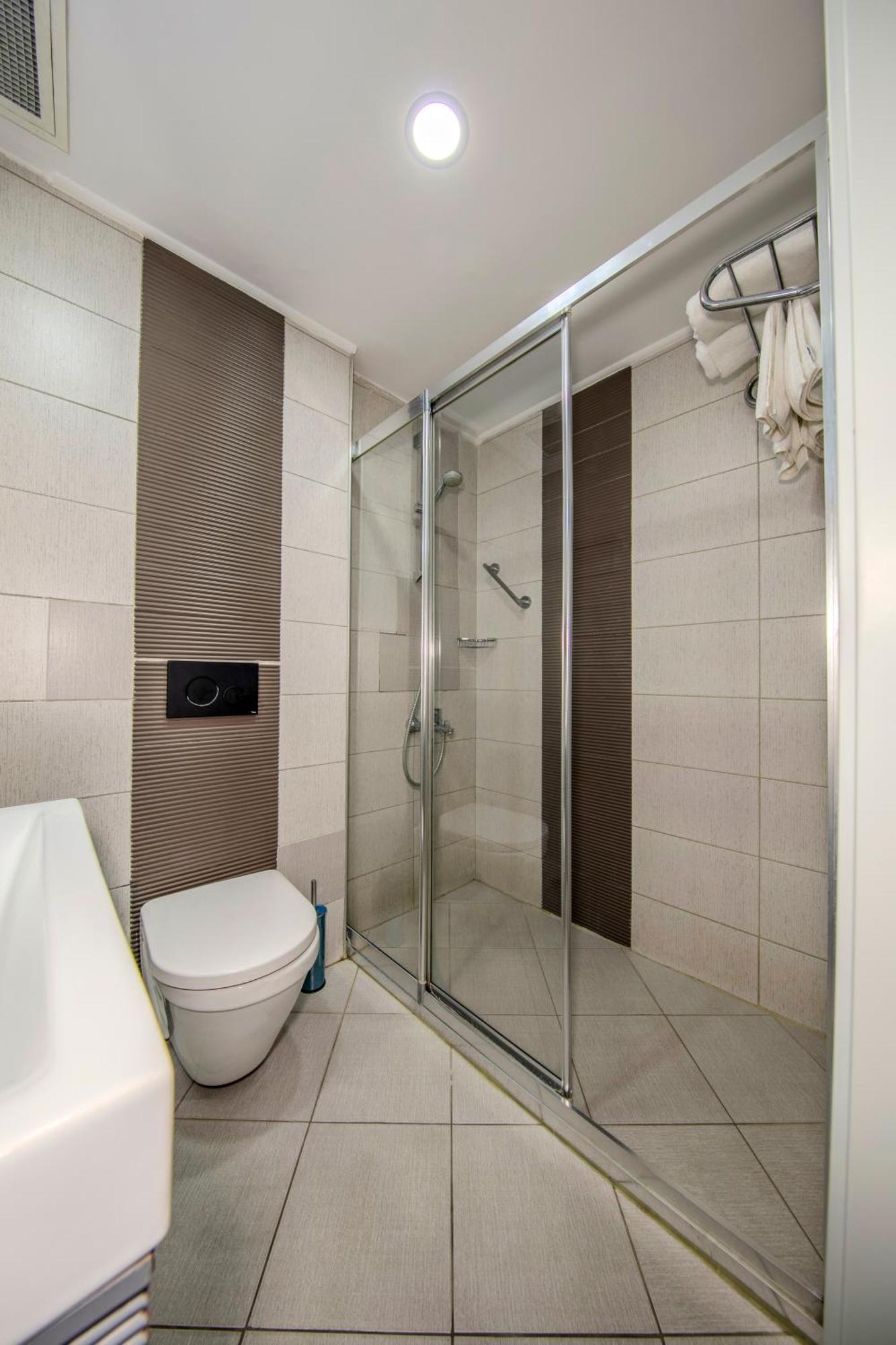 Standard Twin Room,1678633448:JPEG