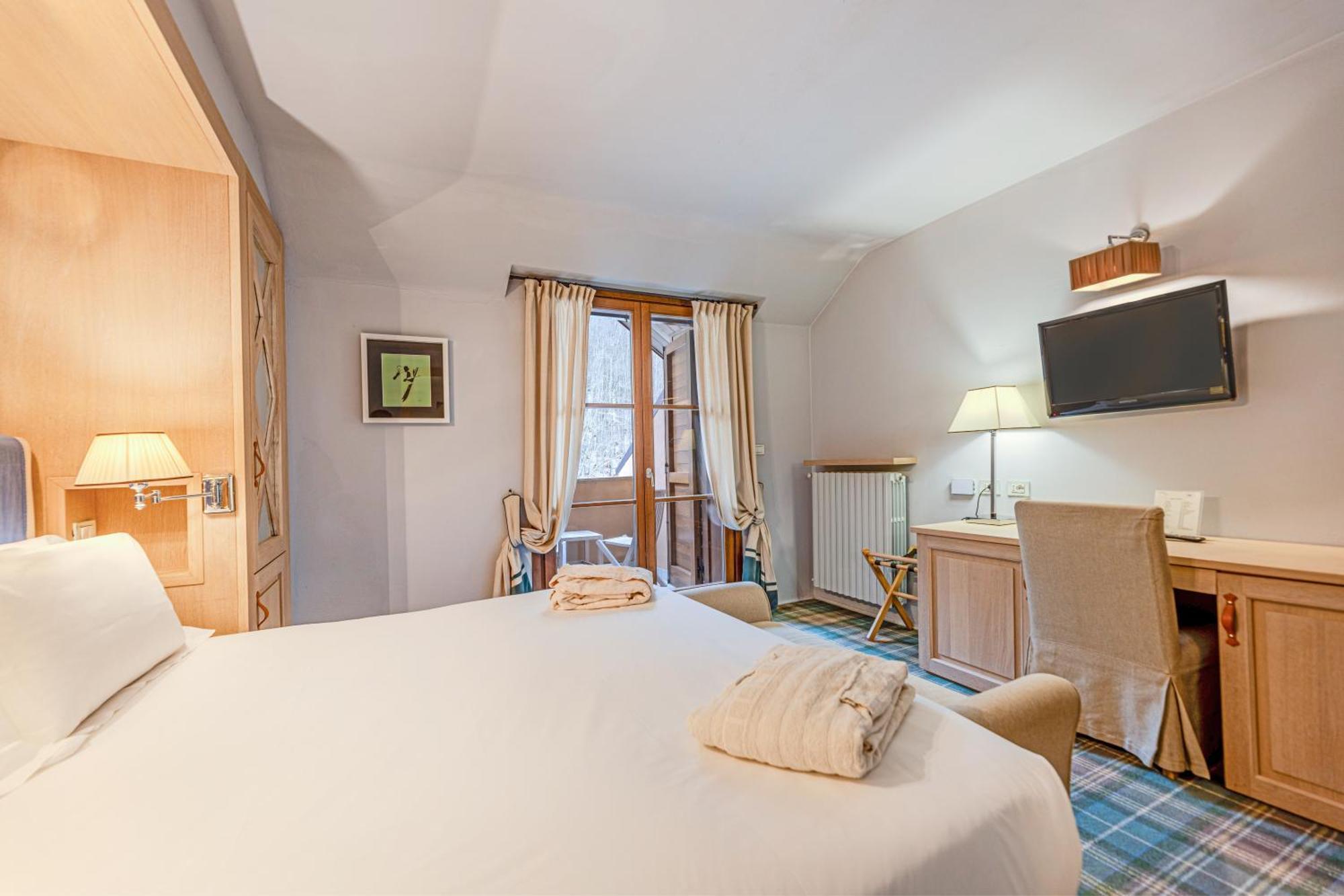Classic Double Room