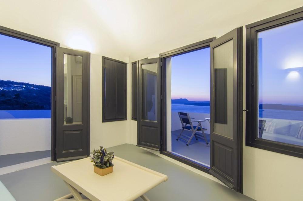 Serenity Two-Bedroom Suite with Private Pool & Caldera View,1681746185:JPEG