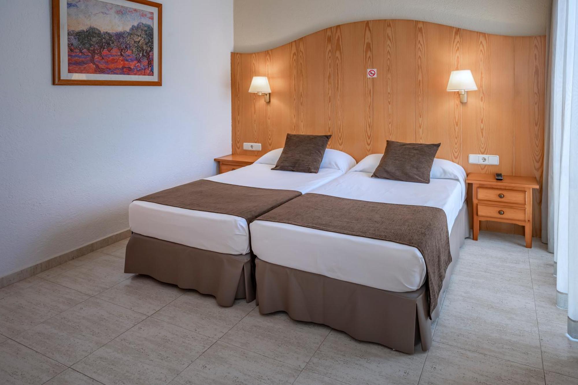 Double or Twin Room Balcony