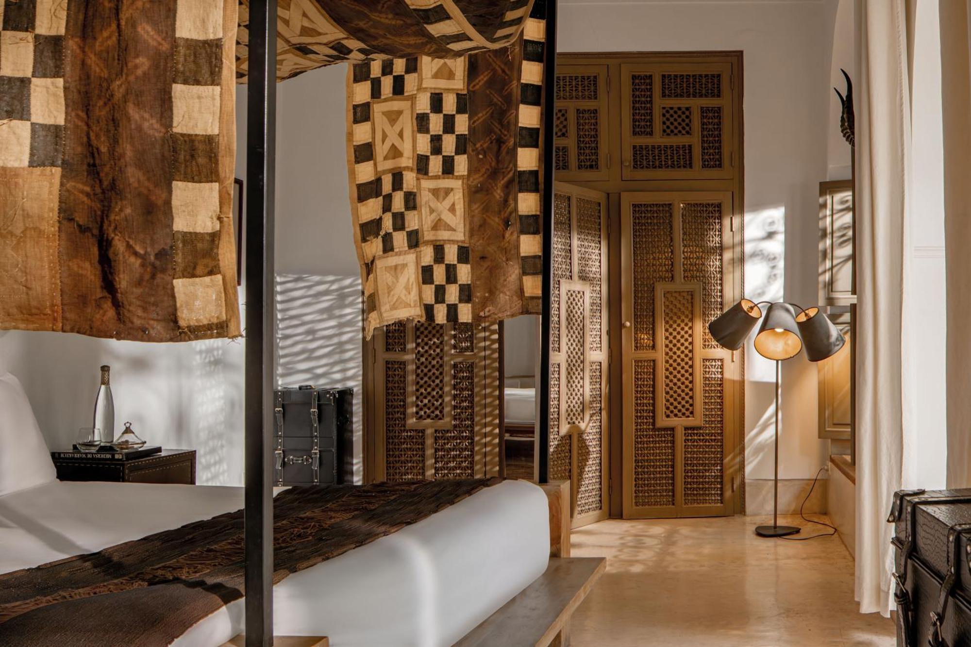 Nefelibata Junior Suite
