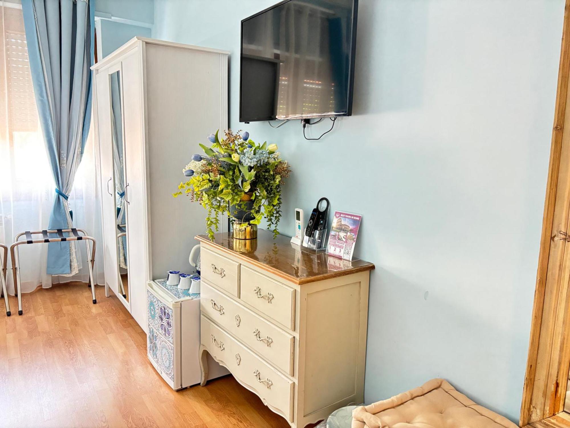 Triple Room Private Bathroom