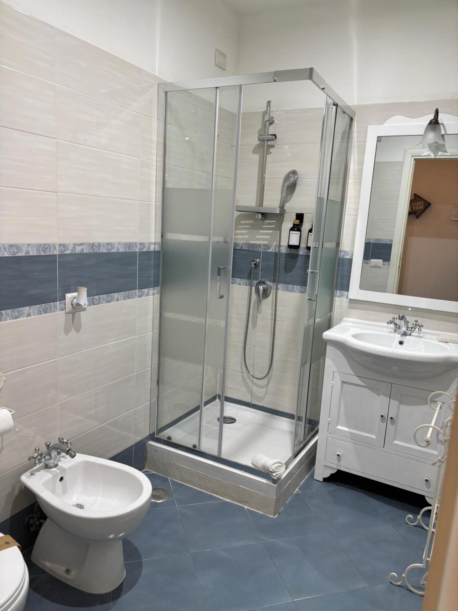 Double Room Private External Bathroom