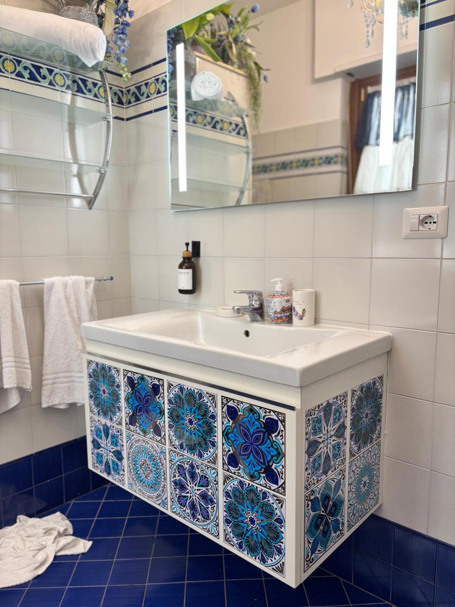 Triple Room Private Bathroom