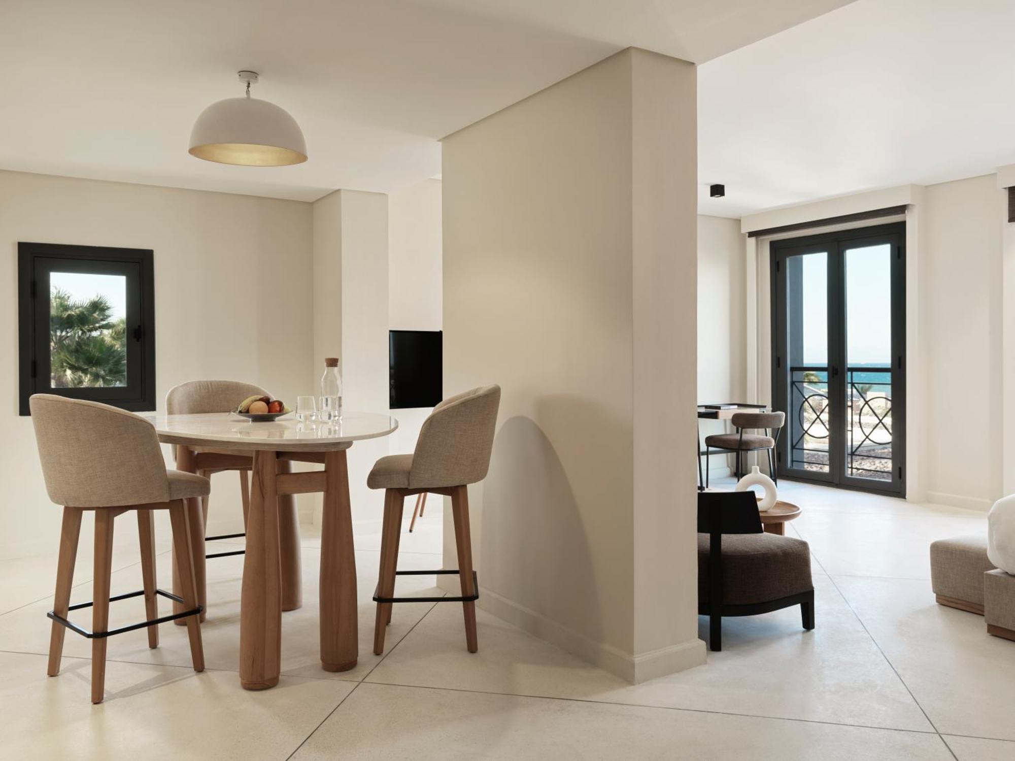 Junior Suite,1692035259:JPEG