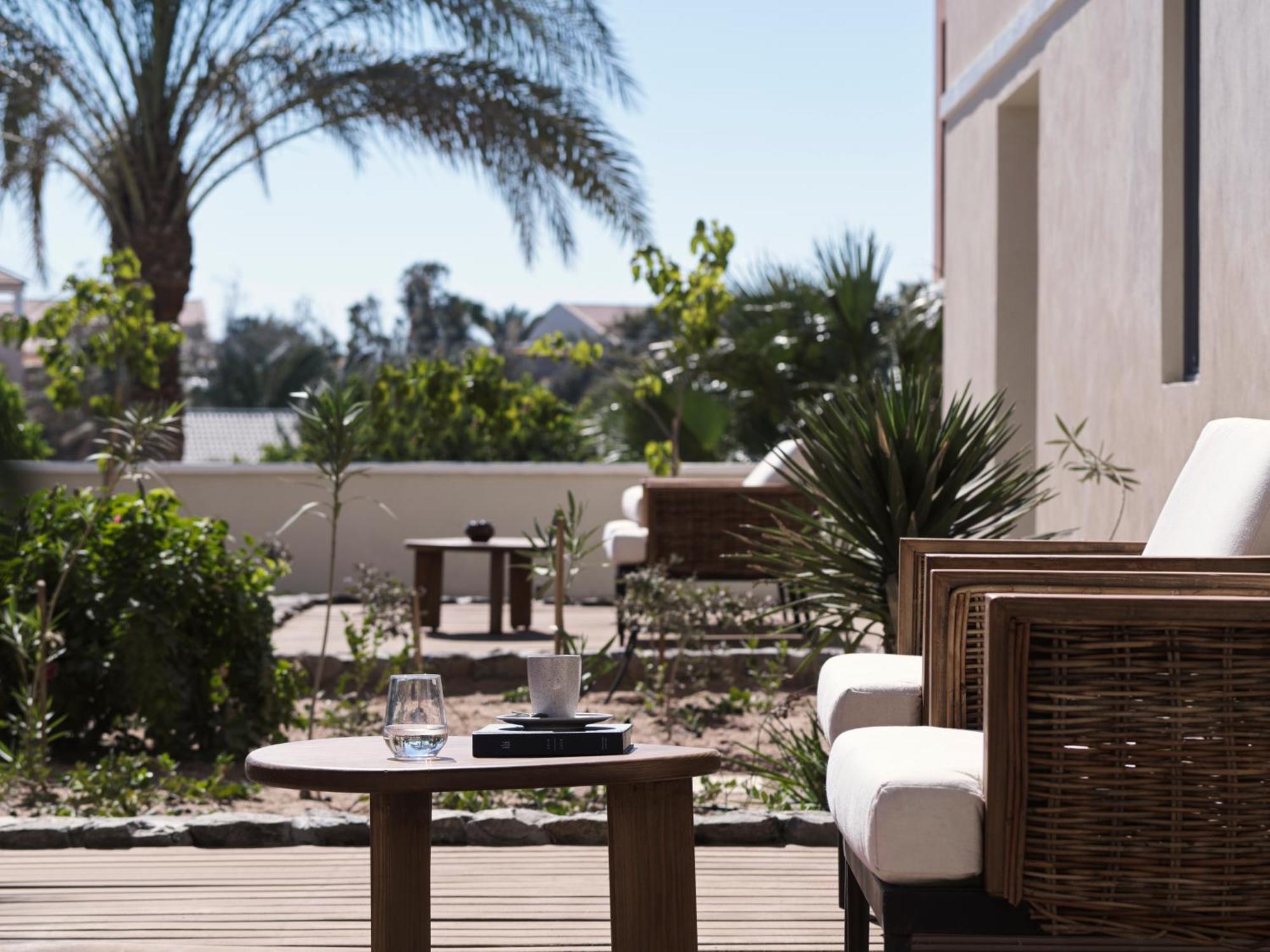 Deluxe Room,1692035260:JPEG