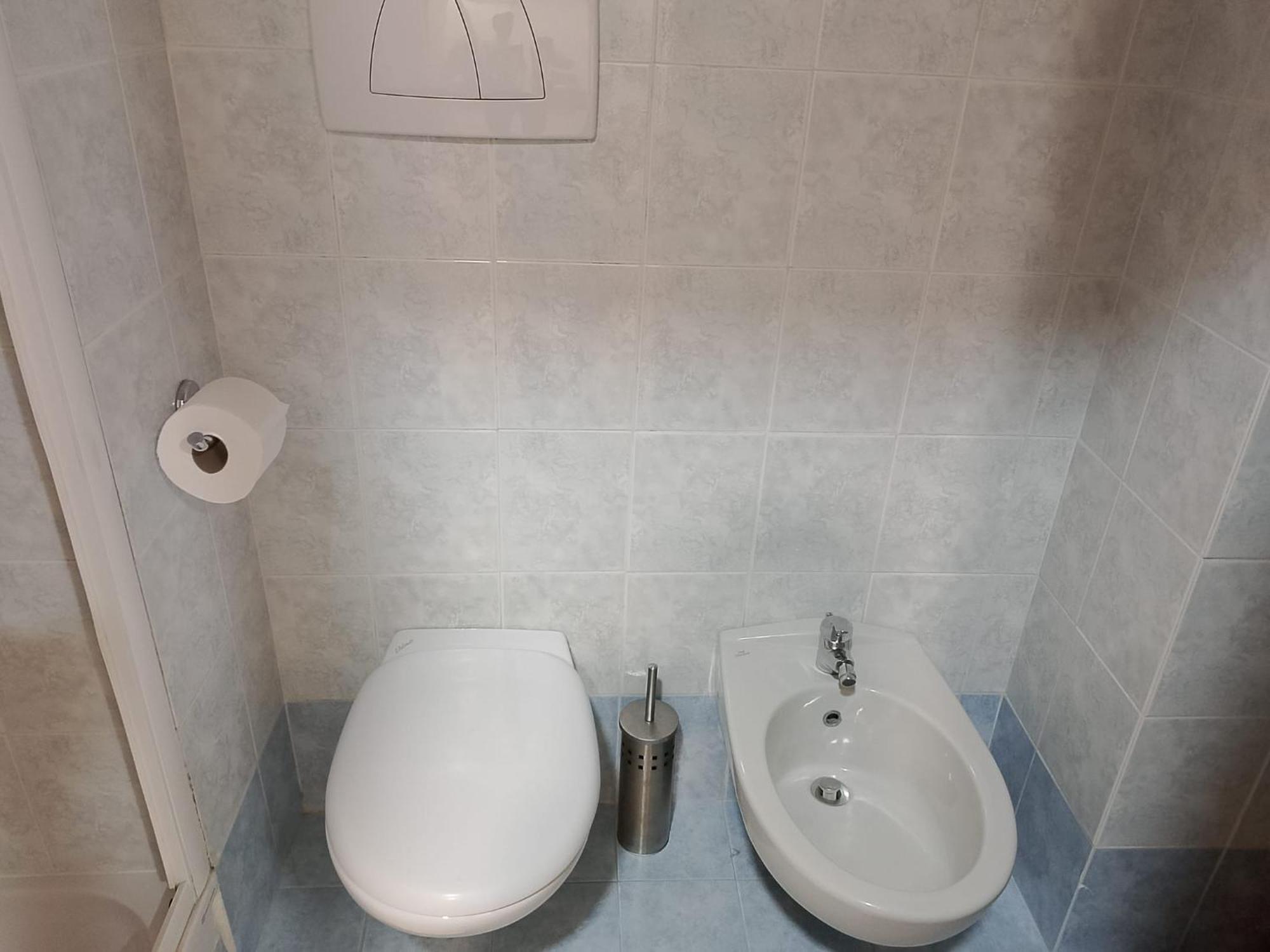 Twin Room Bath