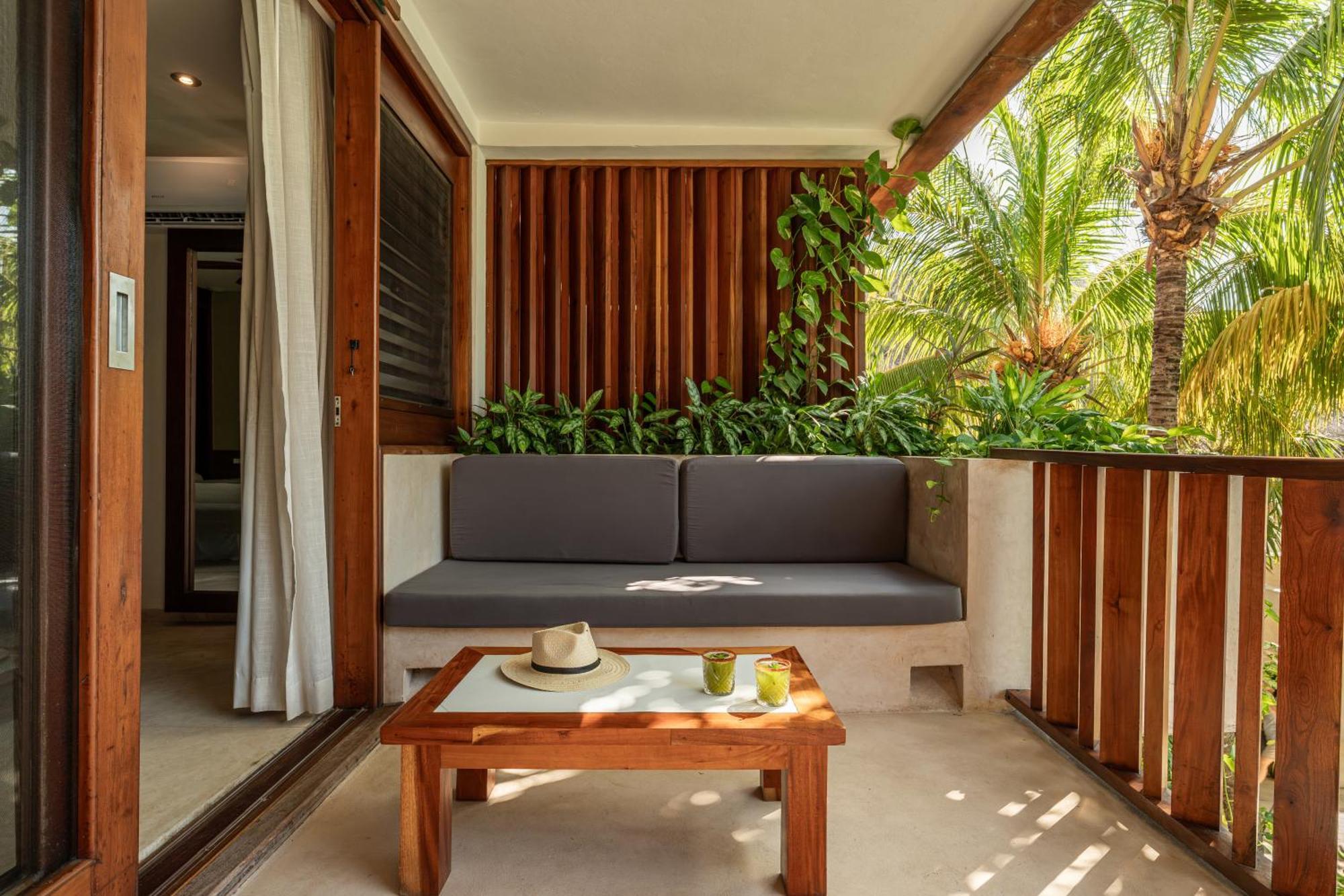 Double Junior Suite Beach Front,1694548024:JPEG