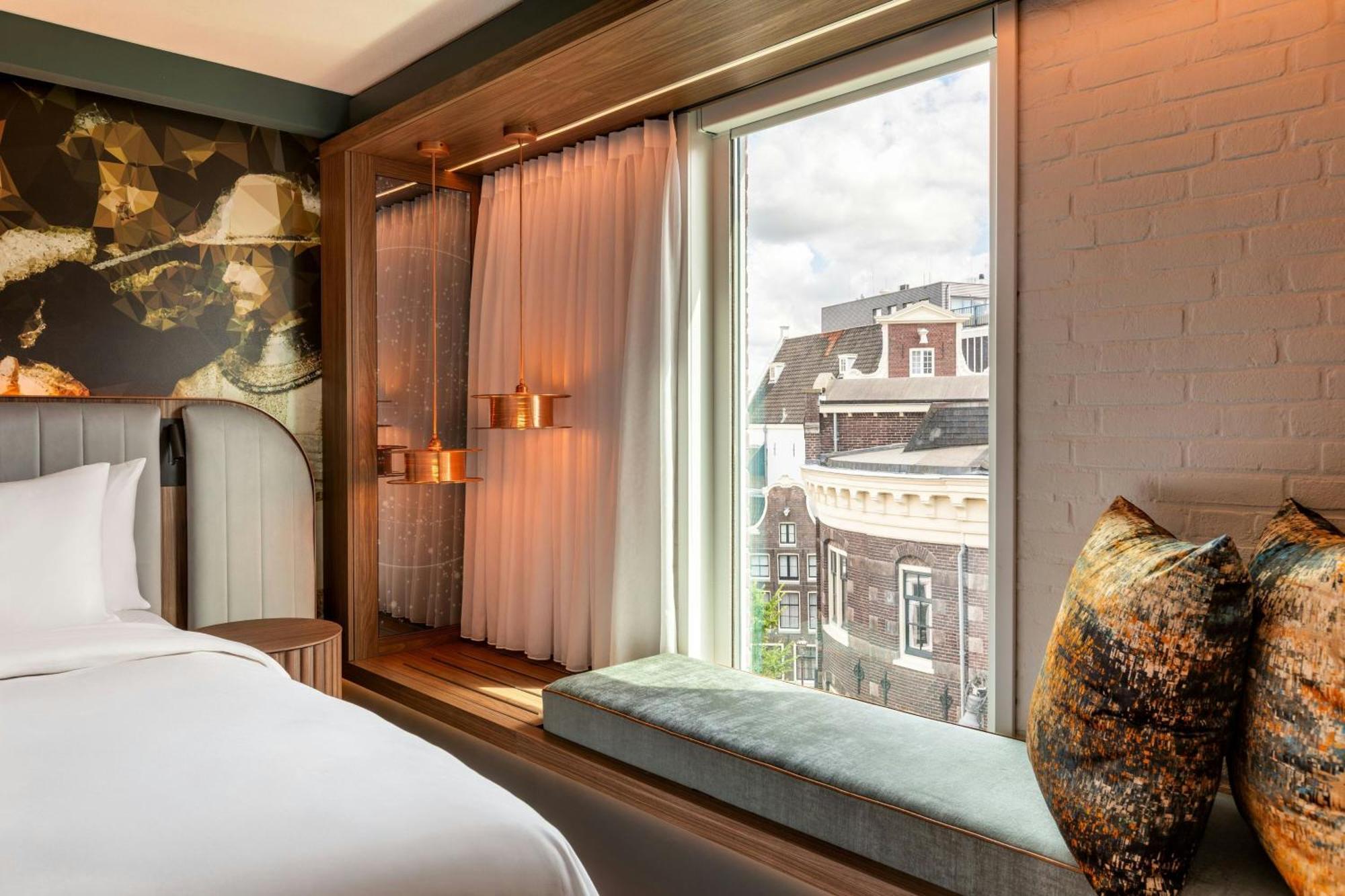 Chambre Lit King-Size Deluxe - Vue sur Ville