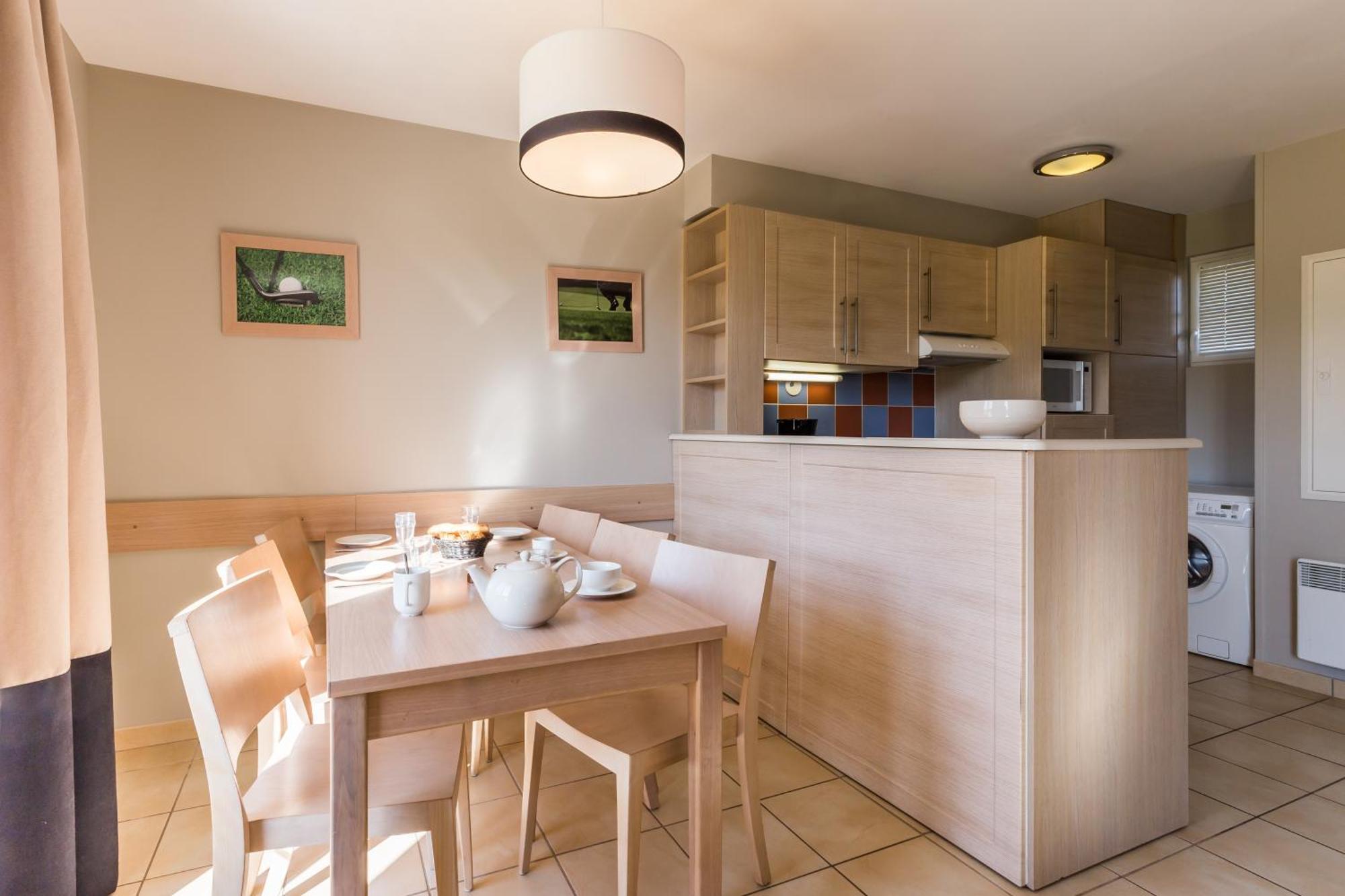 Maison 3 chambres avec cheminée et terrasse (8 personnes)
