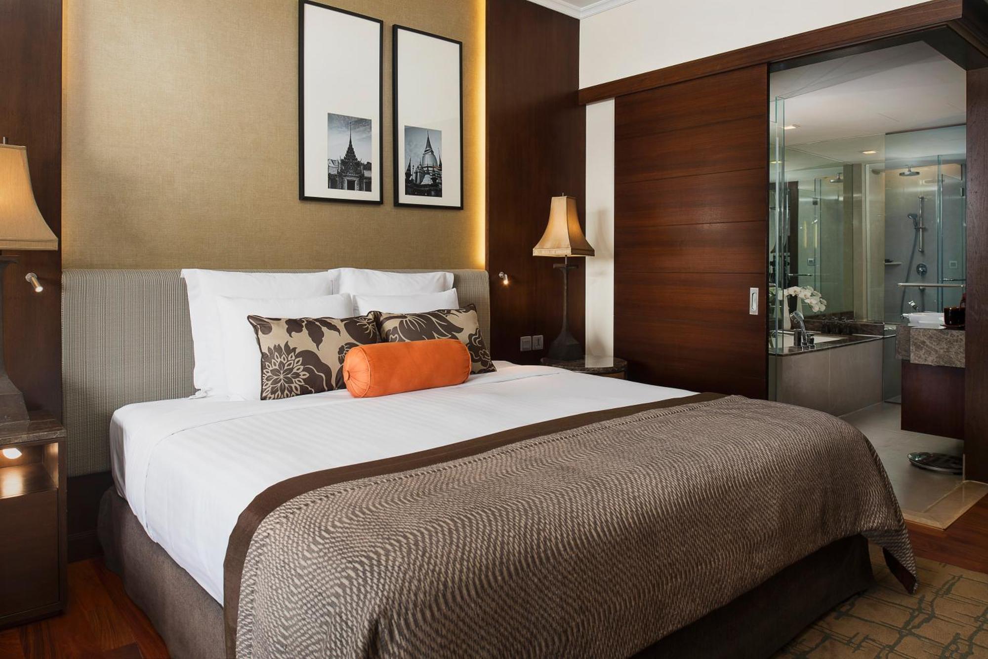 Deluxe Riverfront Room,326777881:JPEG
