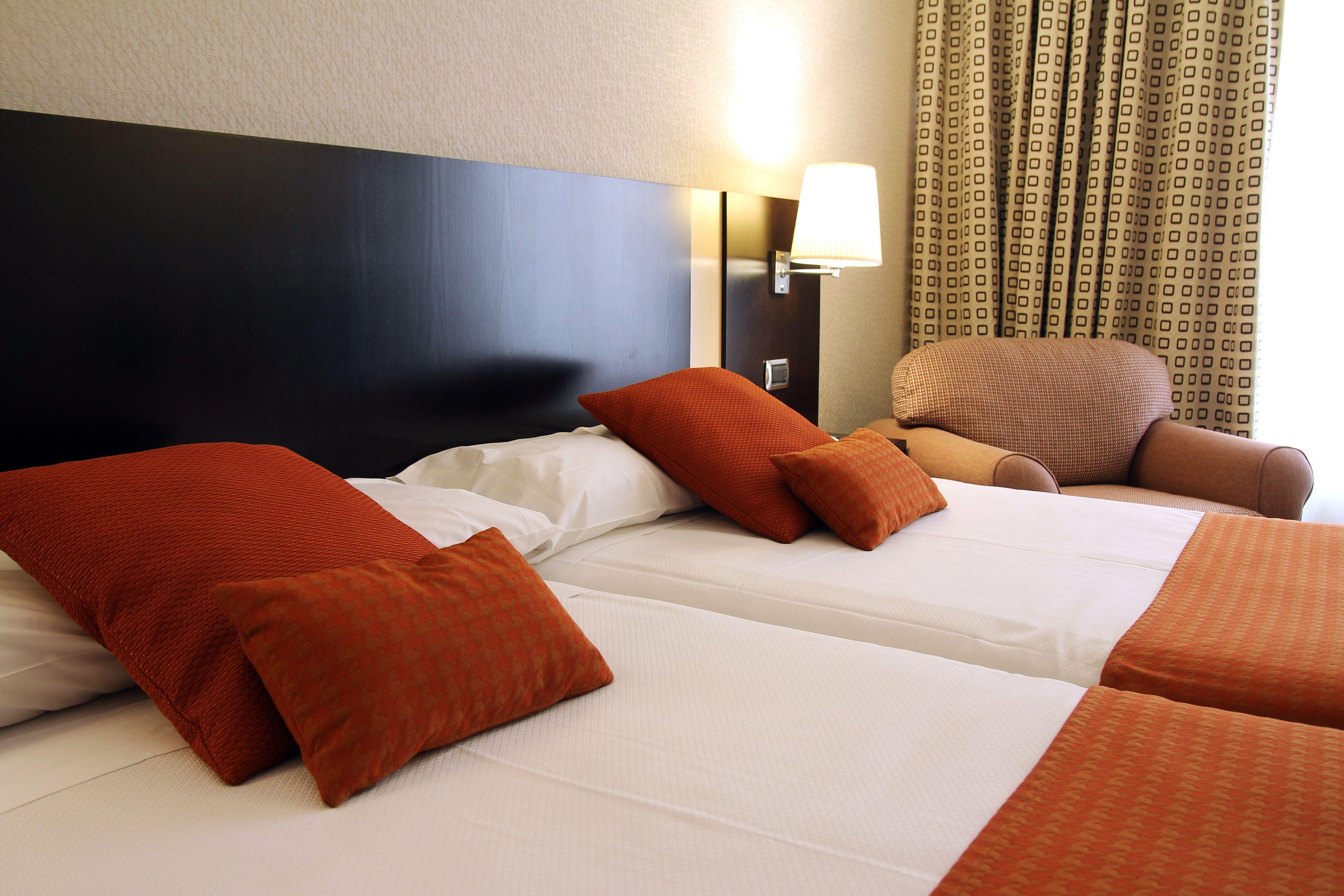 Superior Twin Room Street View