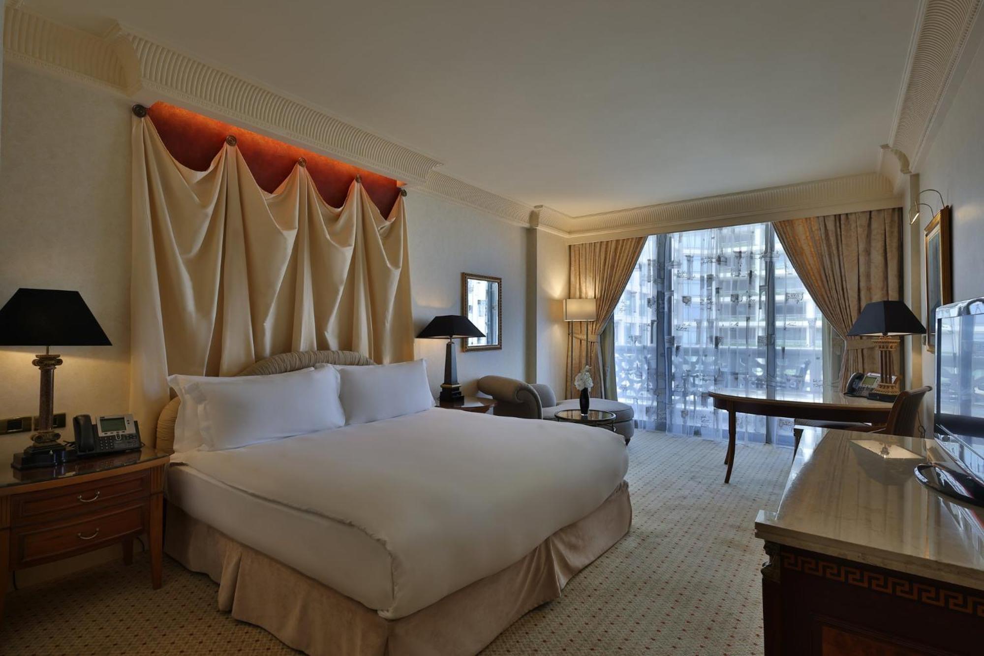 Premium King Room Balcony Marina View
