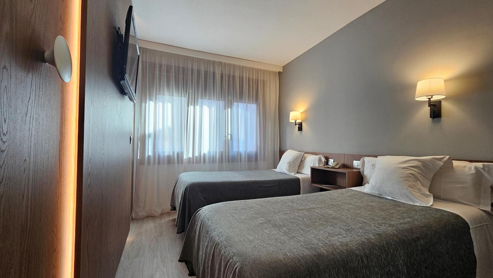 Twin Room,1739391180:JPEG