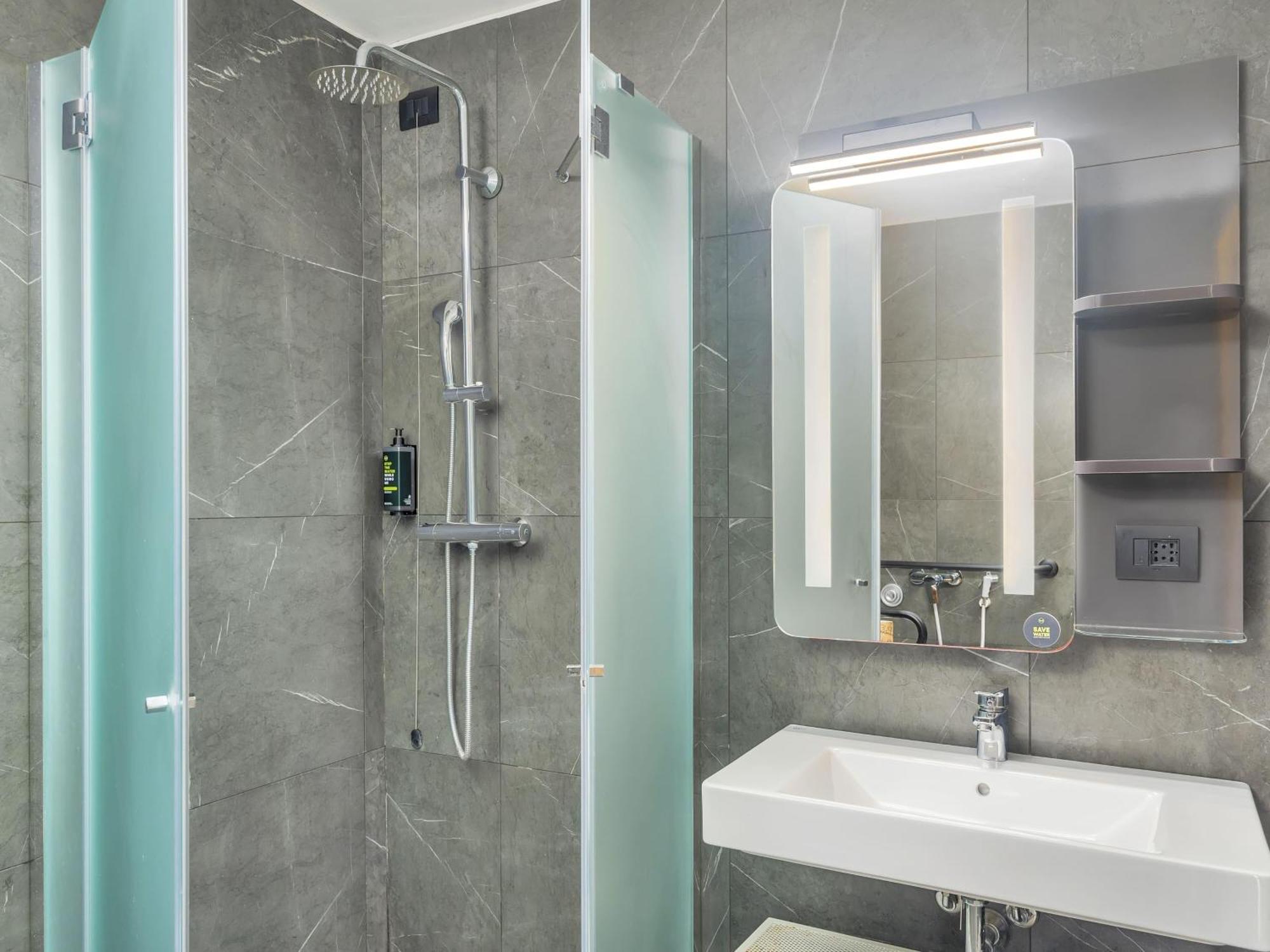 Twin Room Disability Access