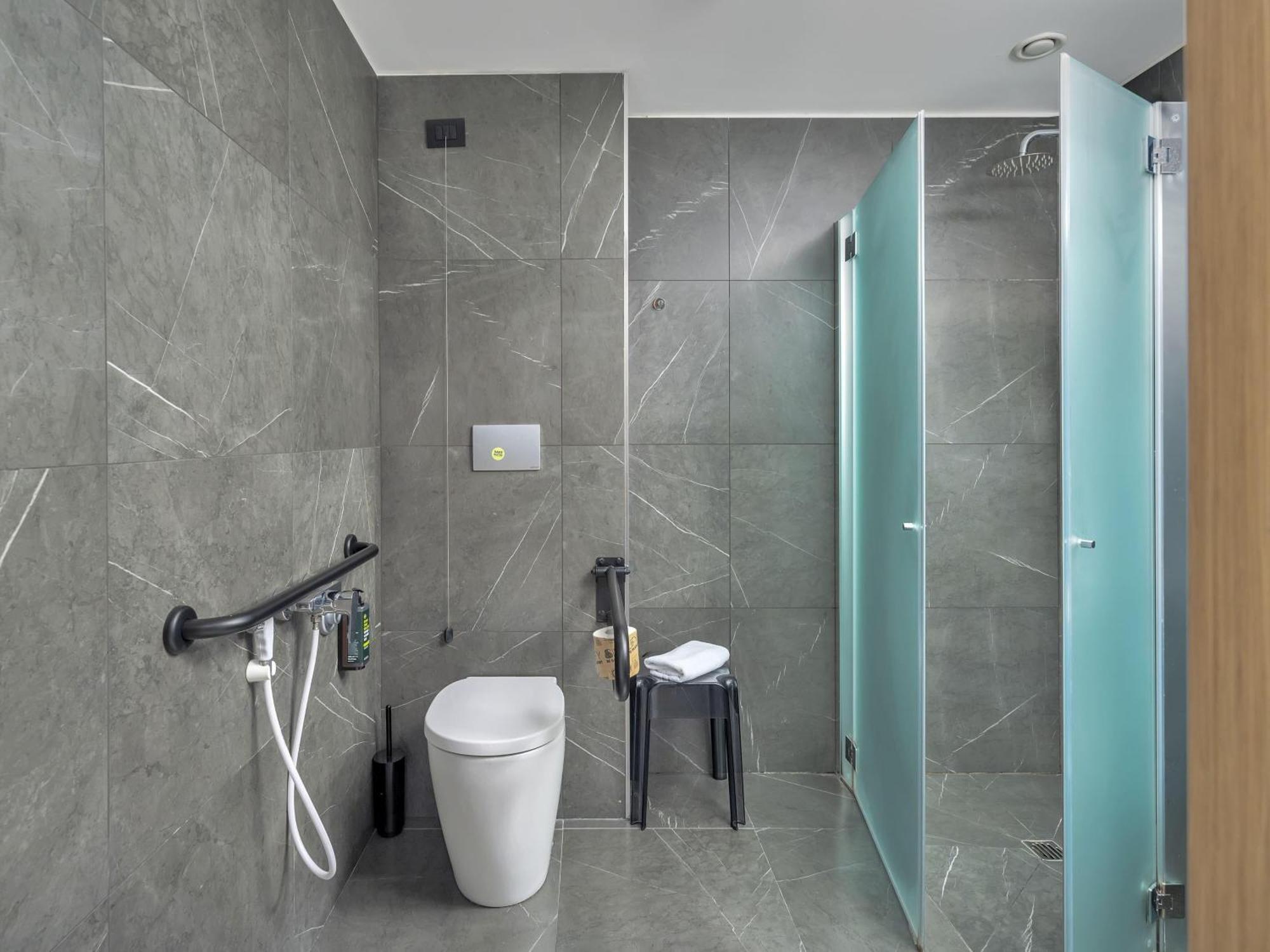 Twin Room - Disability Access,1739645987:JPEG