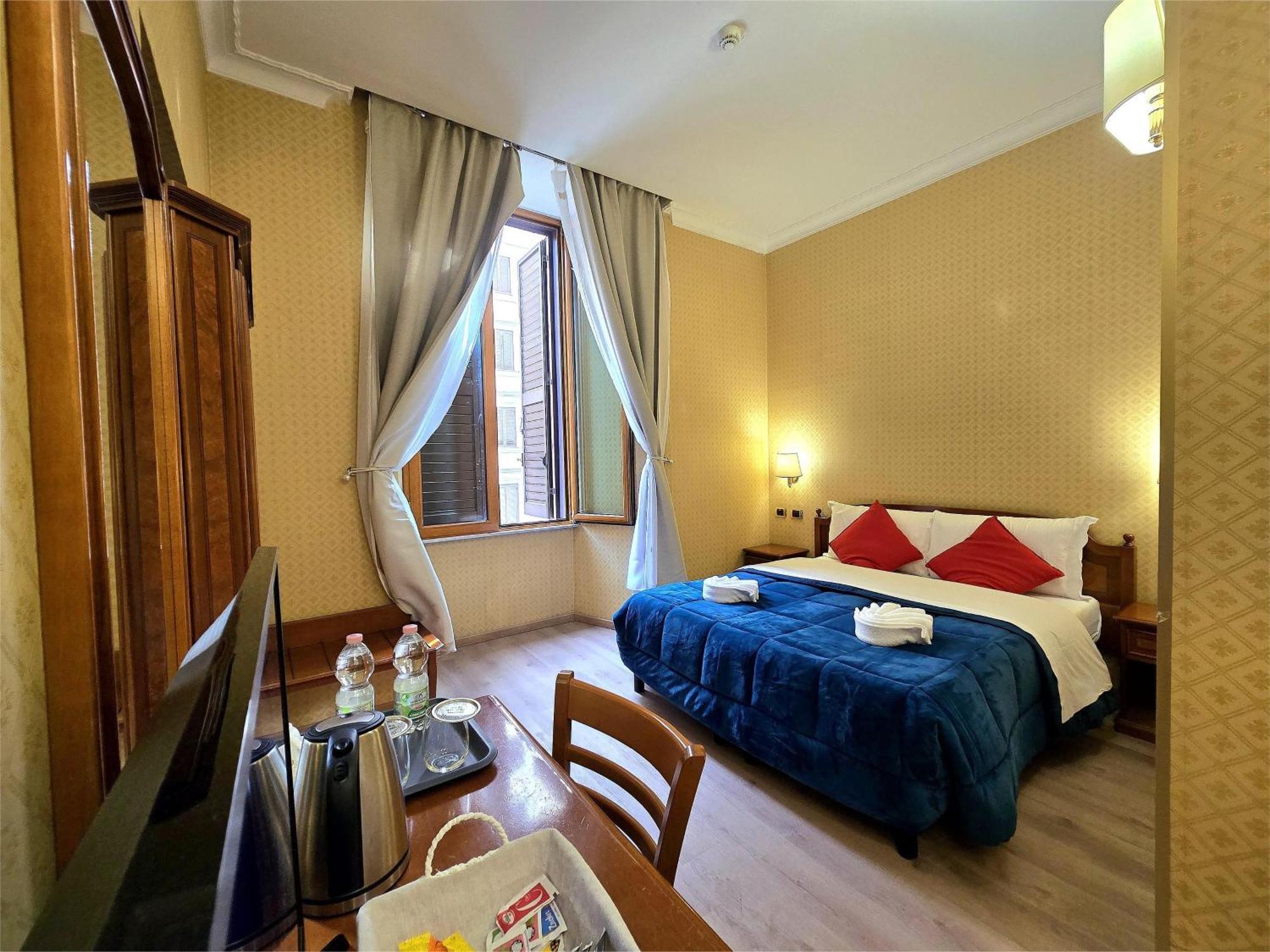Double Room Private Bathroom