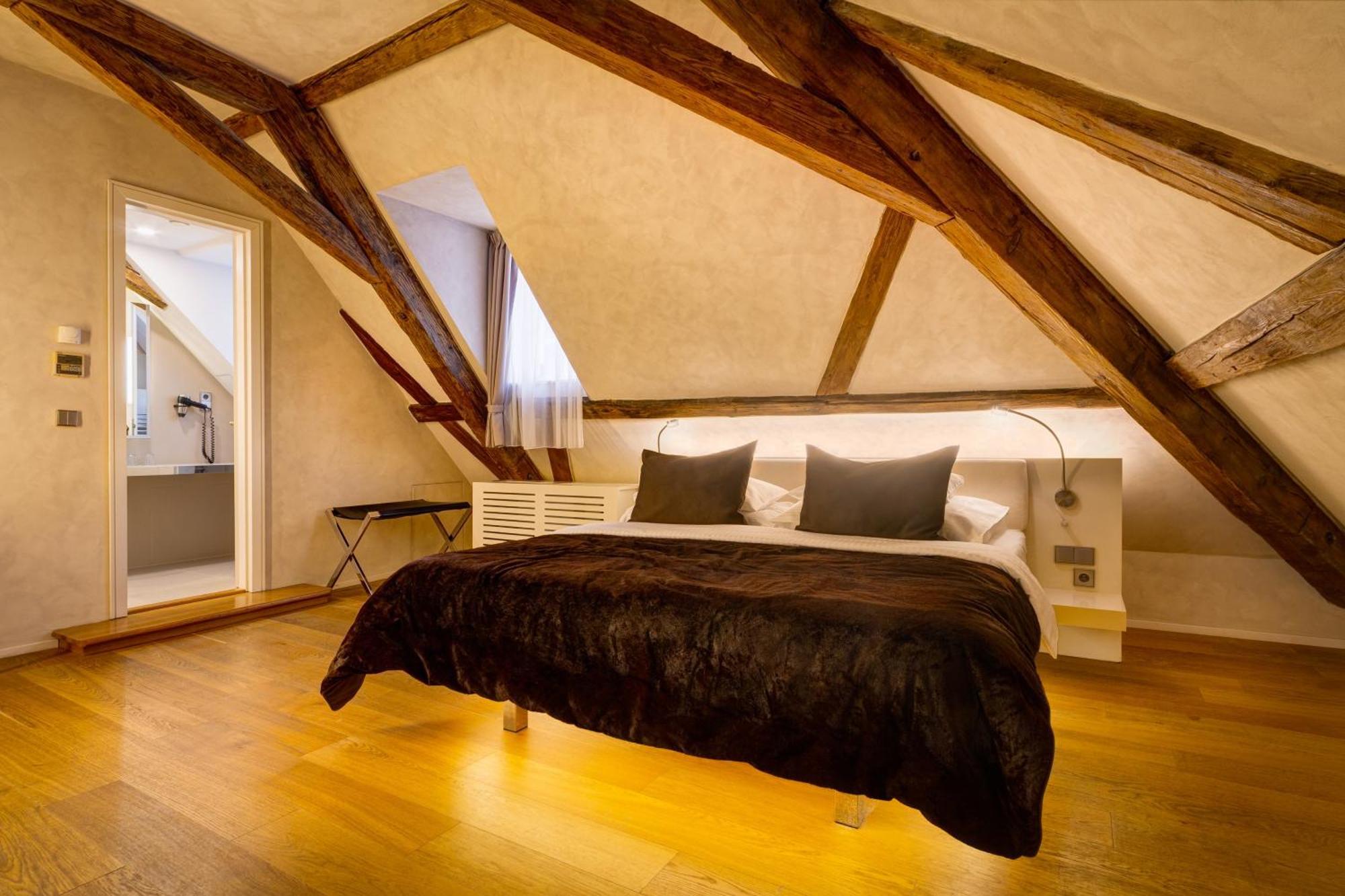 Executive Suite Castle View