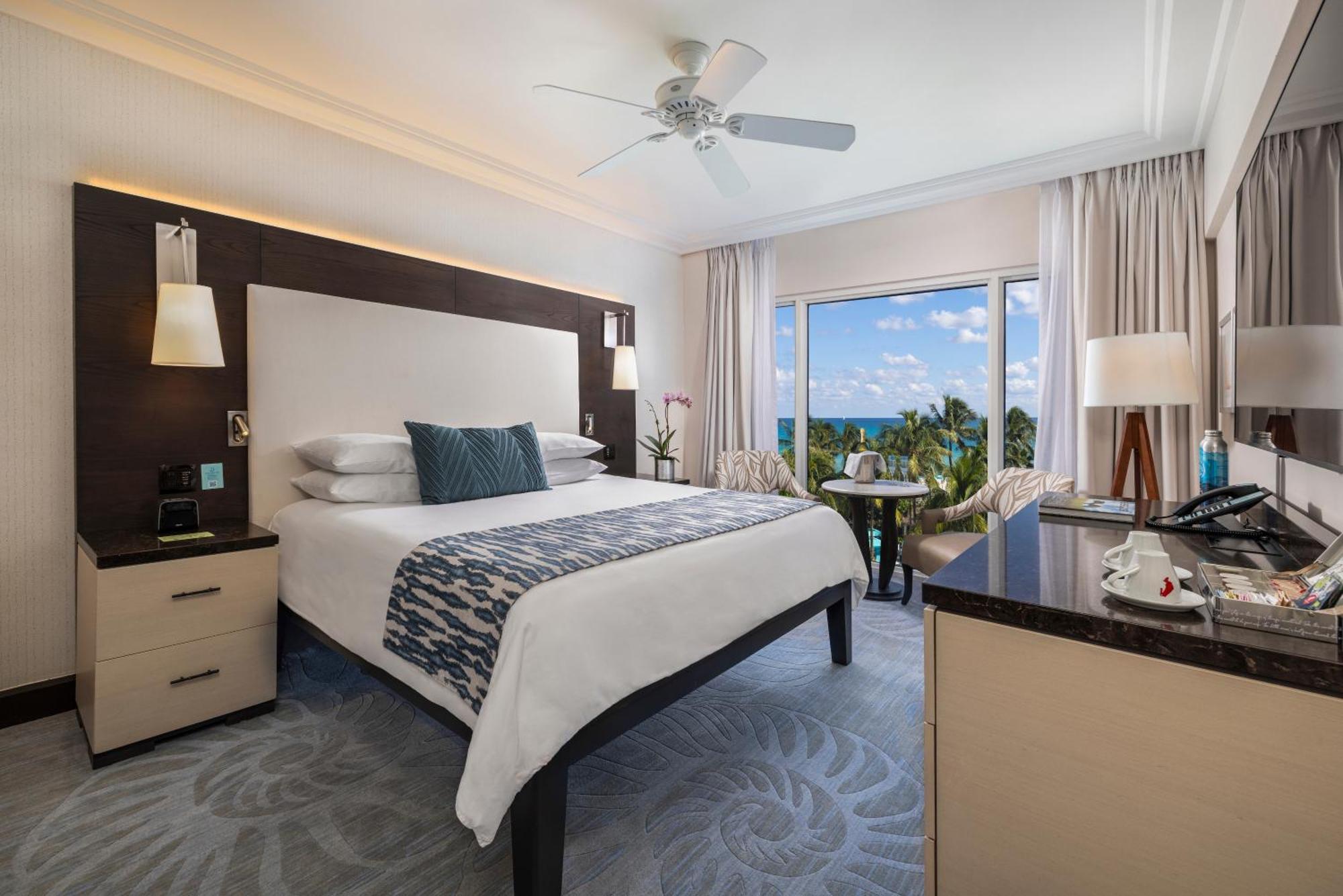 1 King Bed With Ocean View,1742594063:JPEG