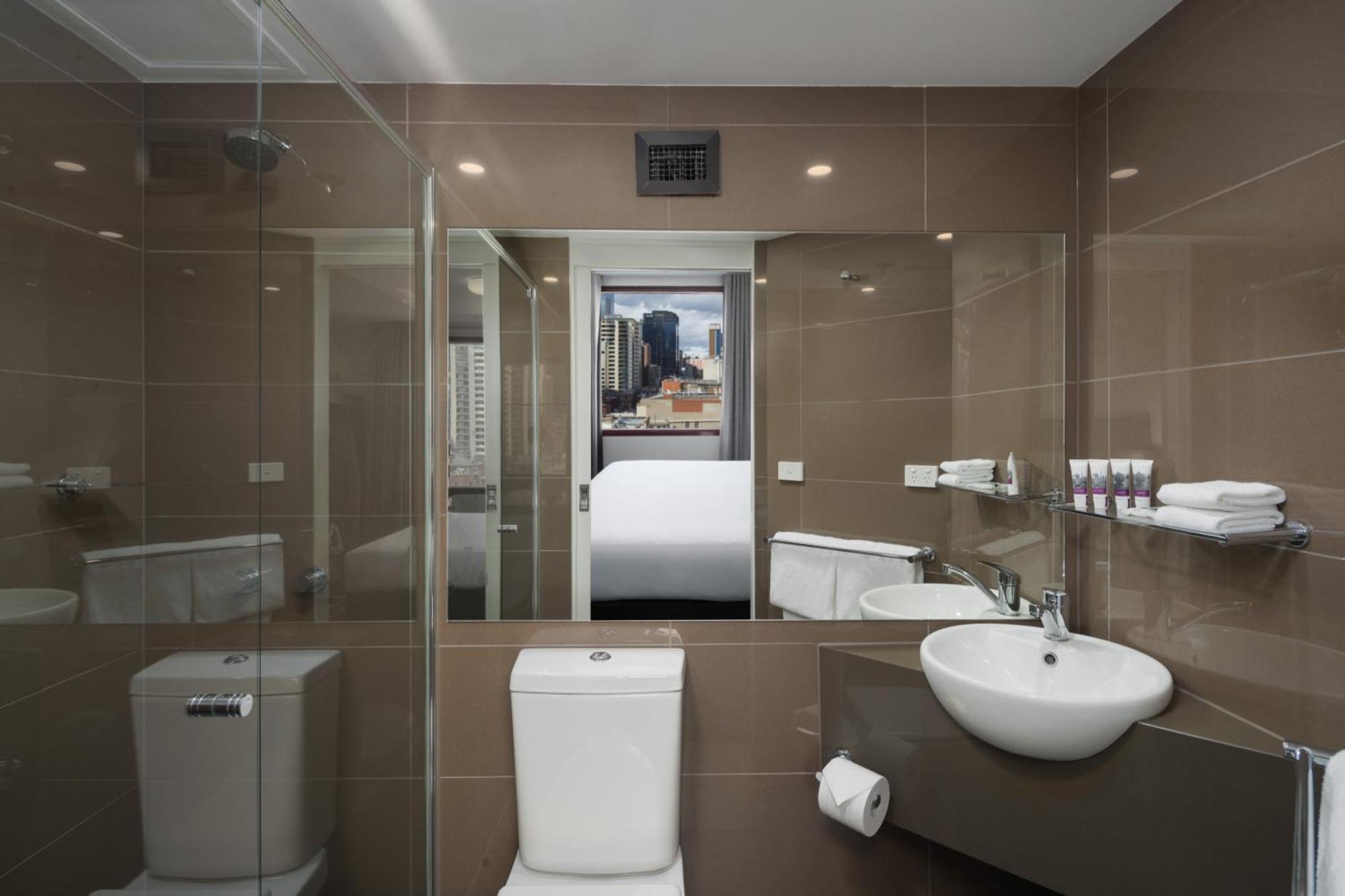 Standard Queen Room