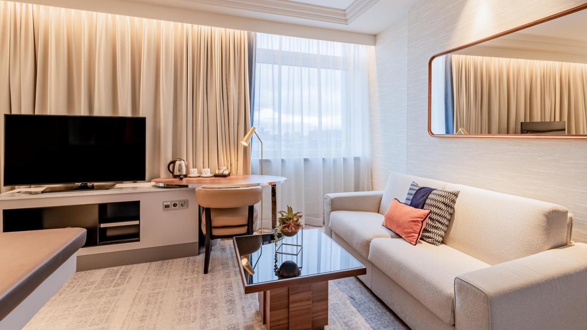 Premium King Room