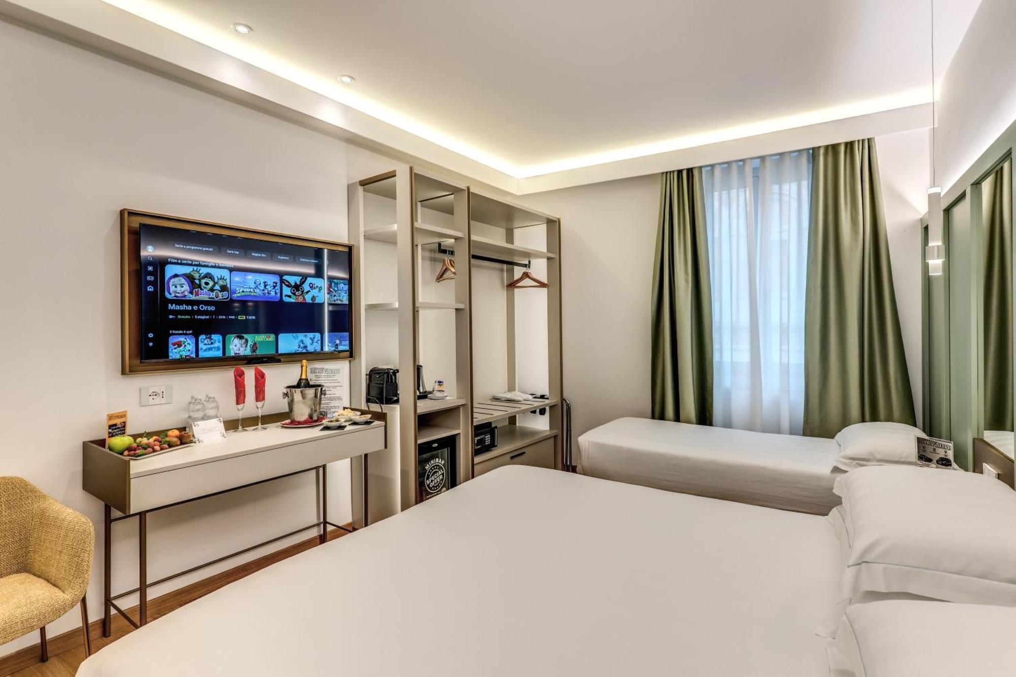 Deluxe Quadruple Room