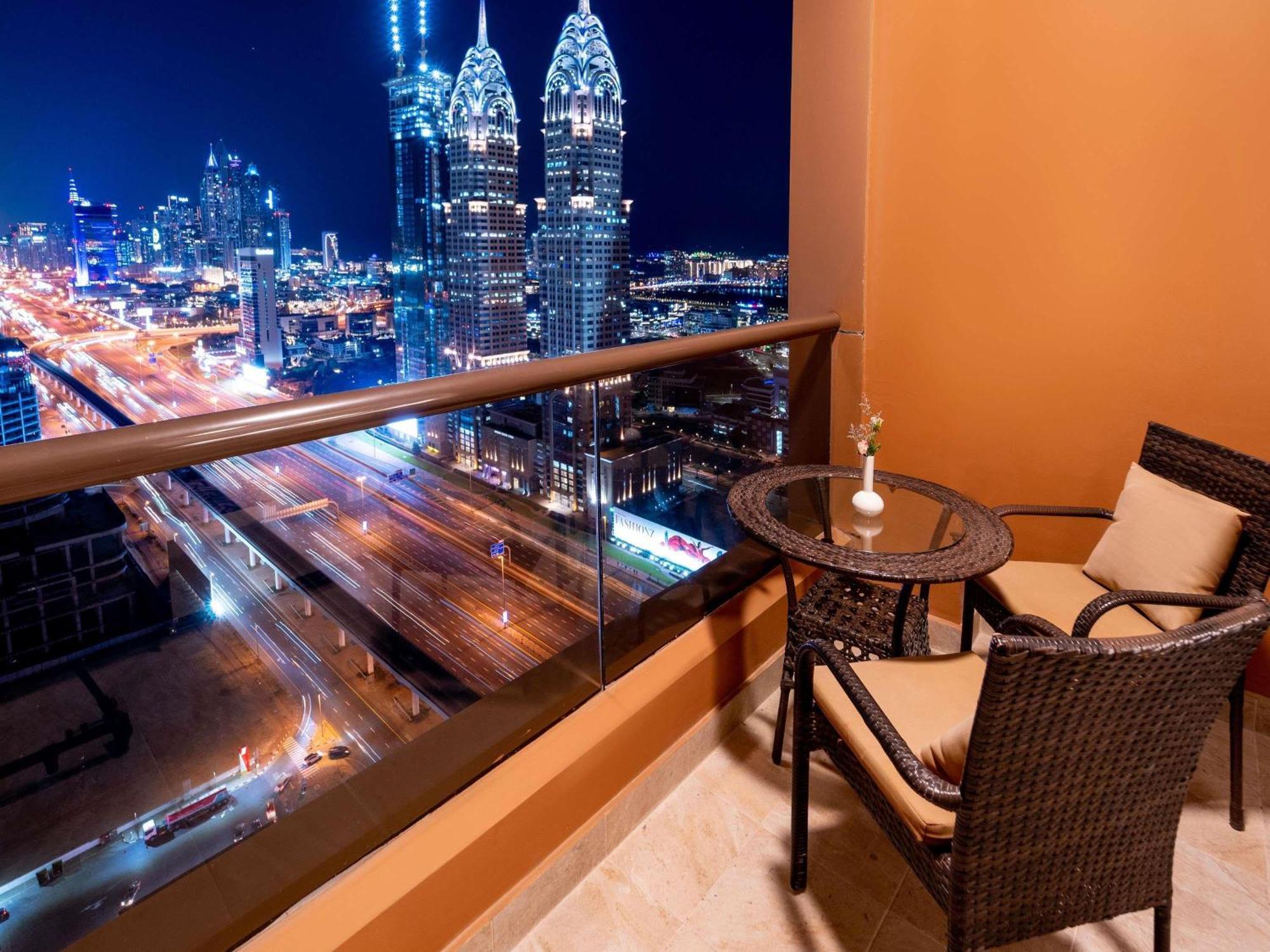 One-Bedroom Suite City View King OR Twin - Next to Metro Station