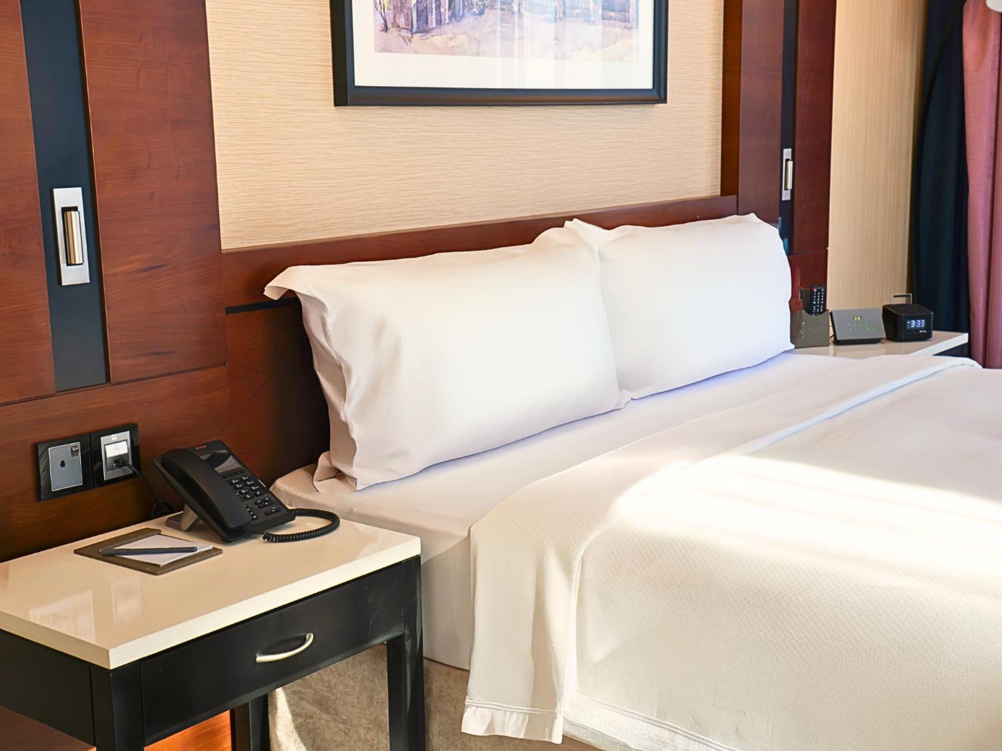 Deluxe King Room Inclusive of on F&B Laundry SPA