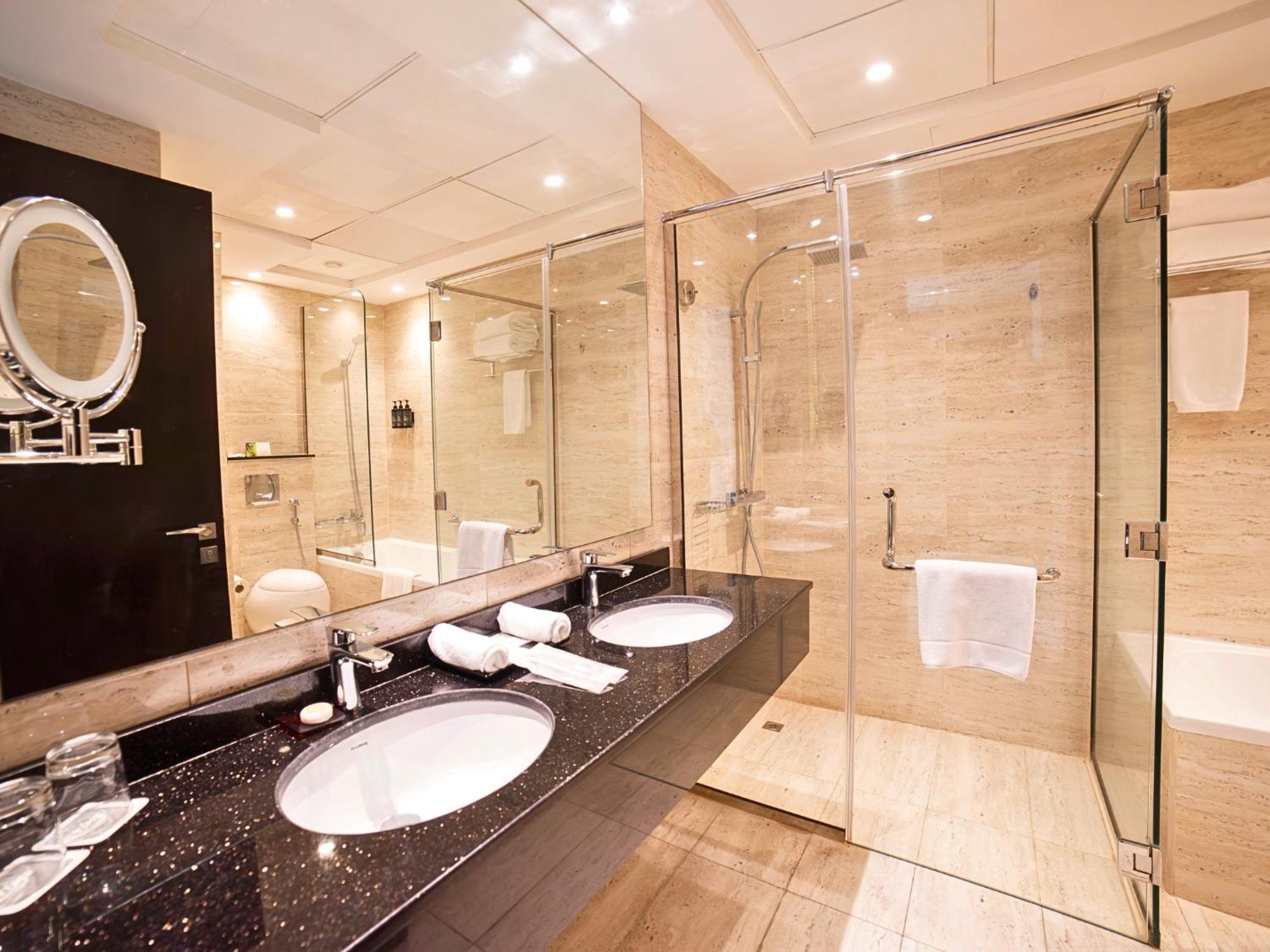 Deluxe King Room Inclusive of on F&B Laundry SPA