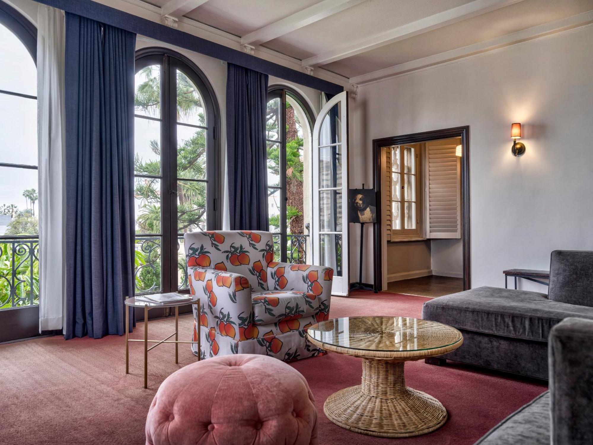 Deluxe King Suite,1746849587:JPEG