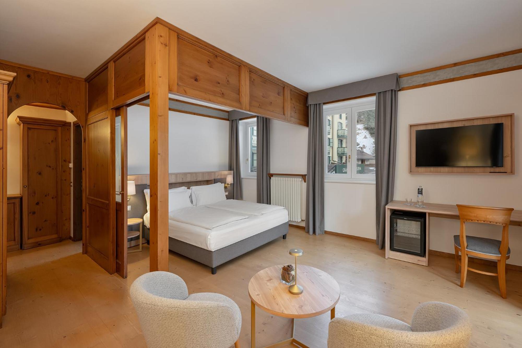 Superior Double or Twin Room Lake View