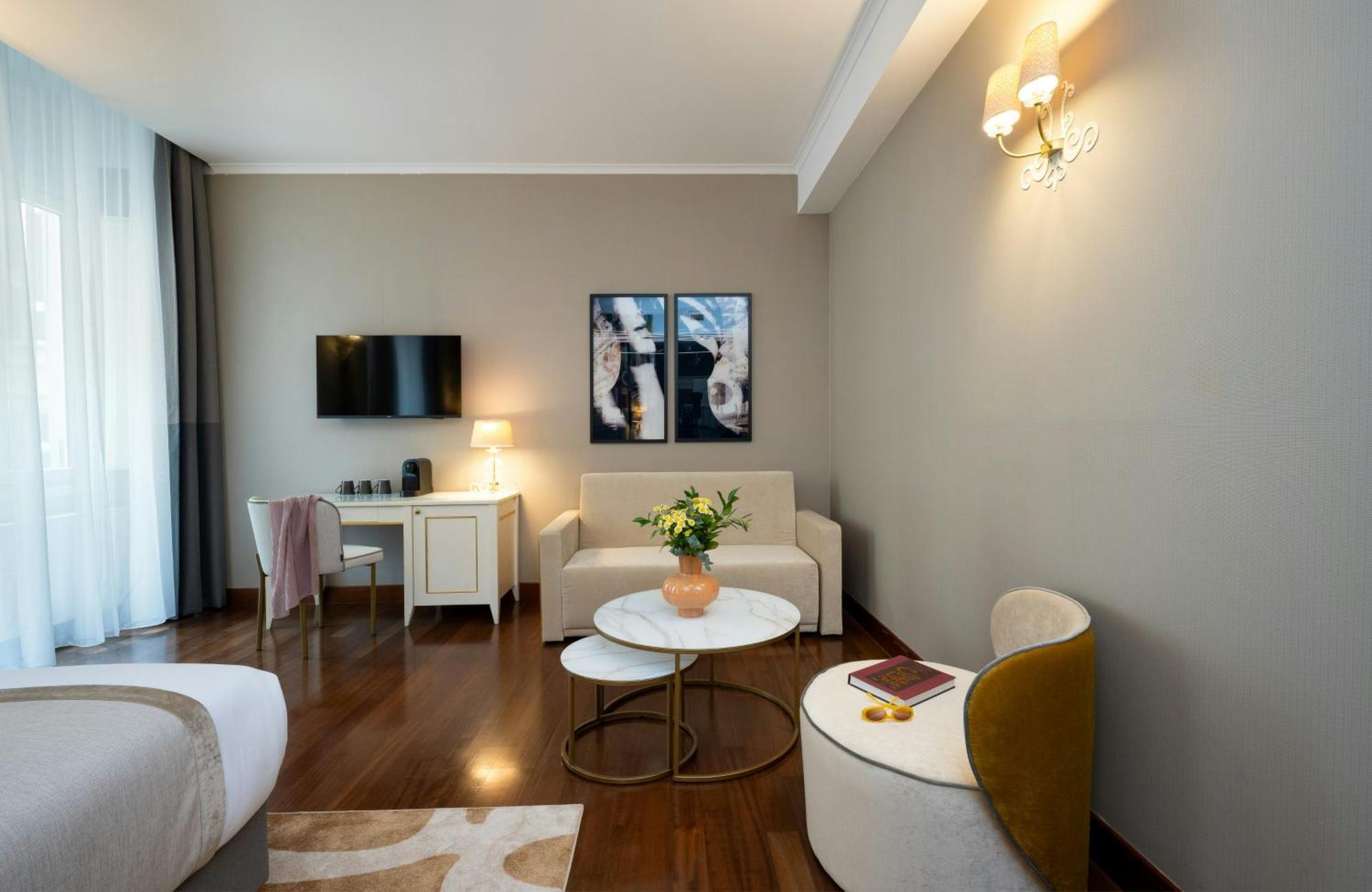Junior Suite