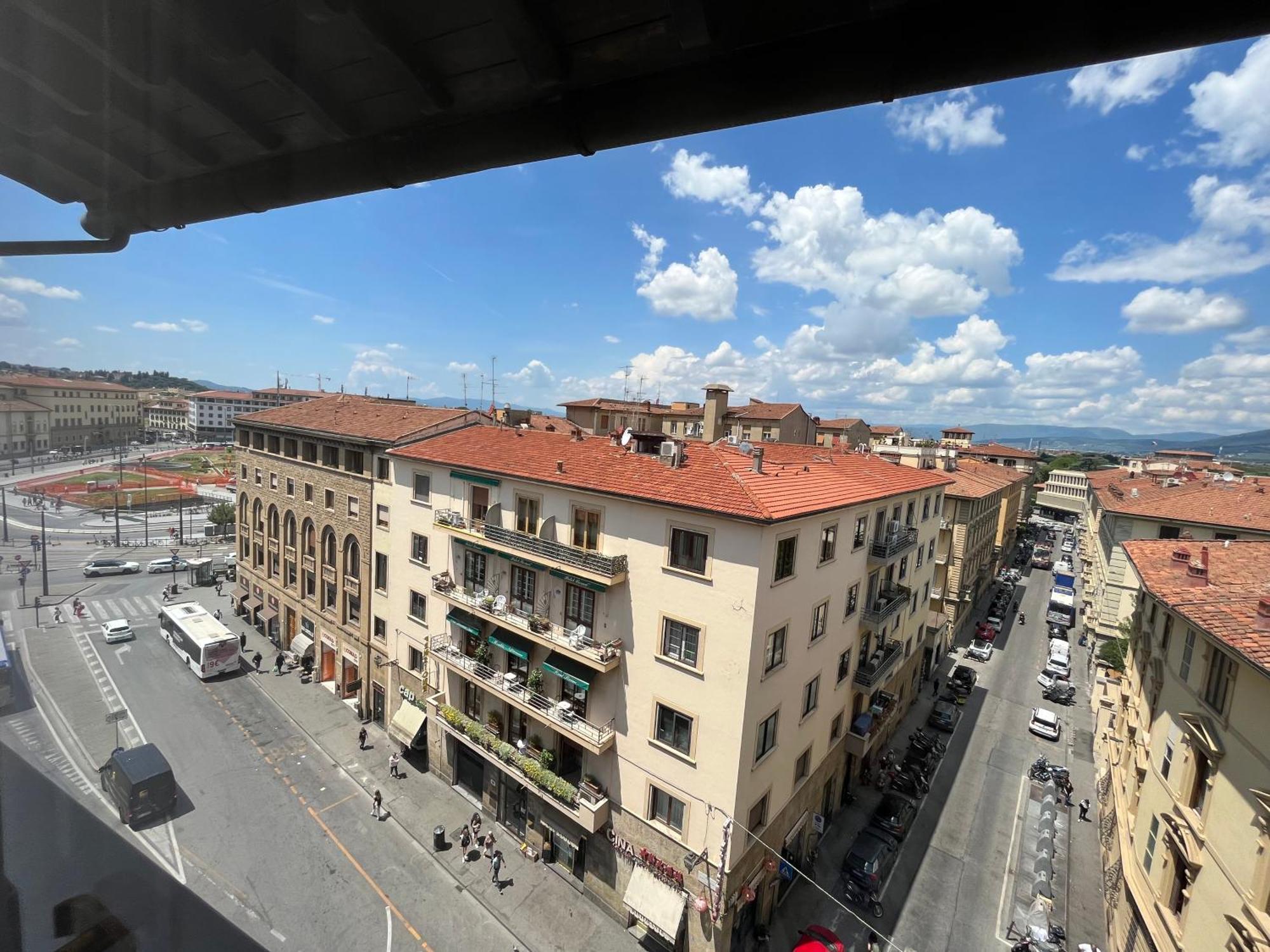 Deluxe Double or Twin Room City View