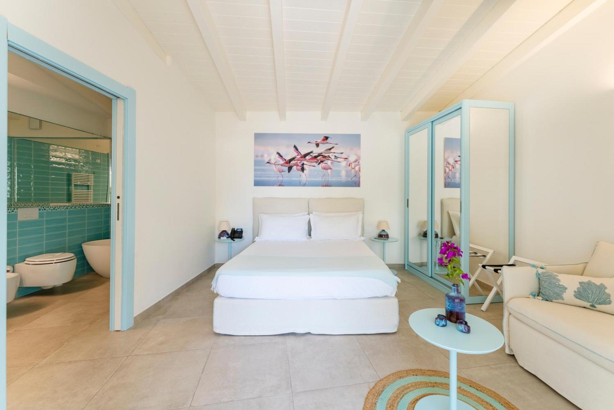 Deluxe Double or Twin Room Pool View