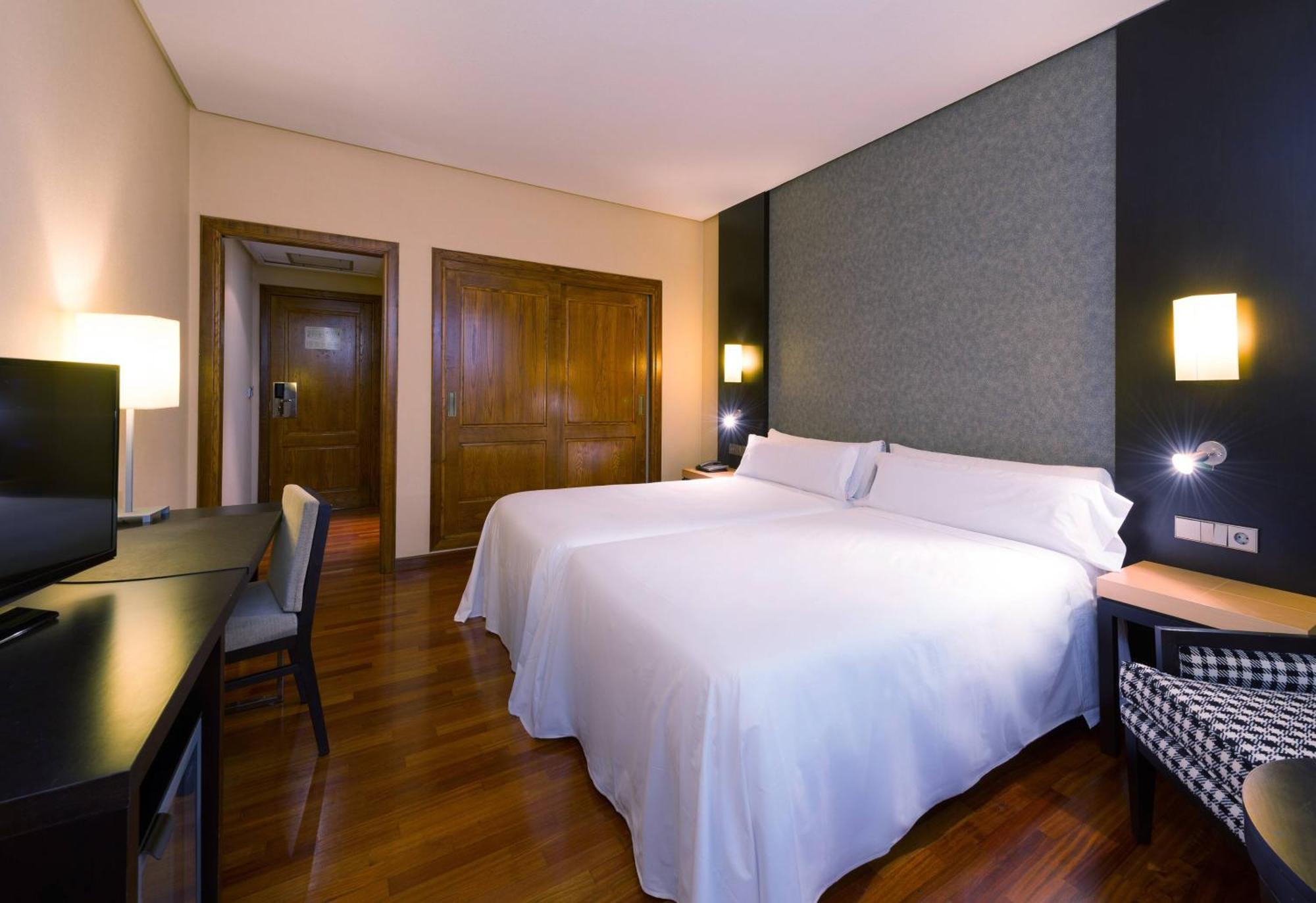 Standard Room,1756541413:JPEG