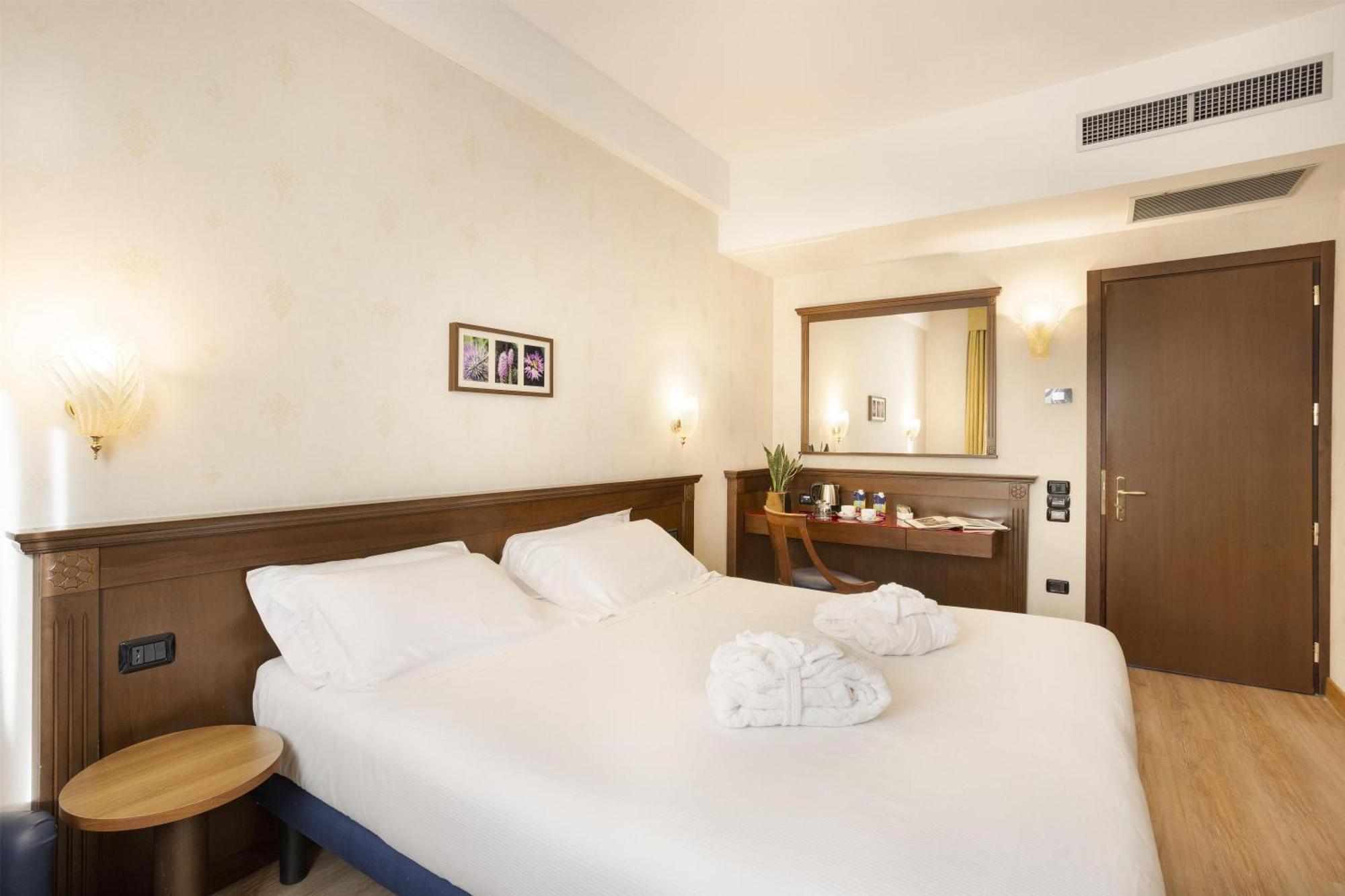 Superior Queen Room