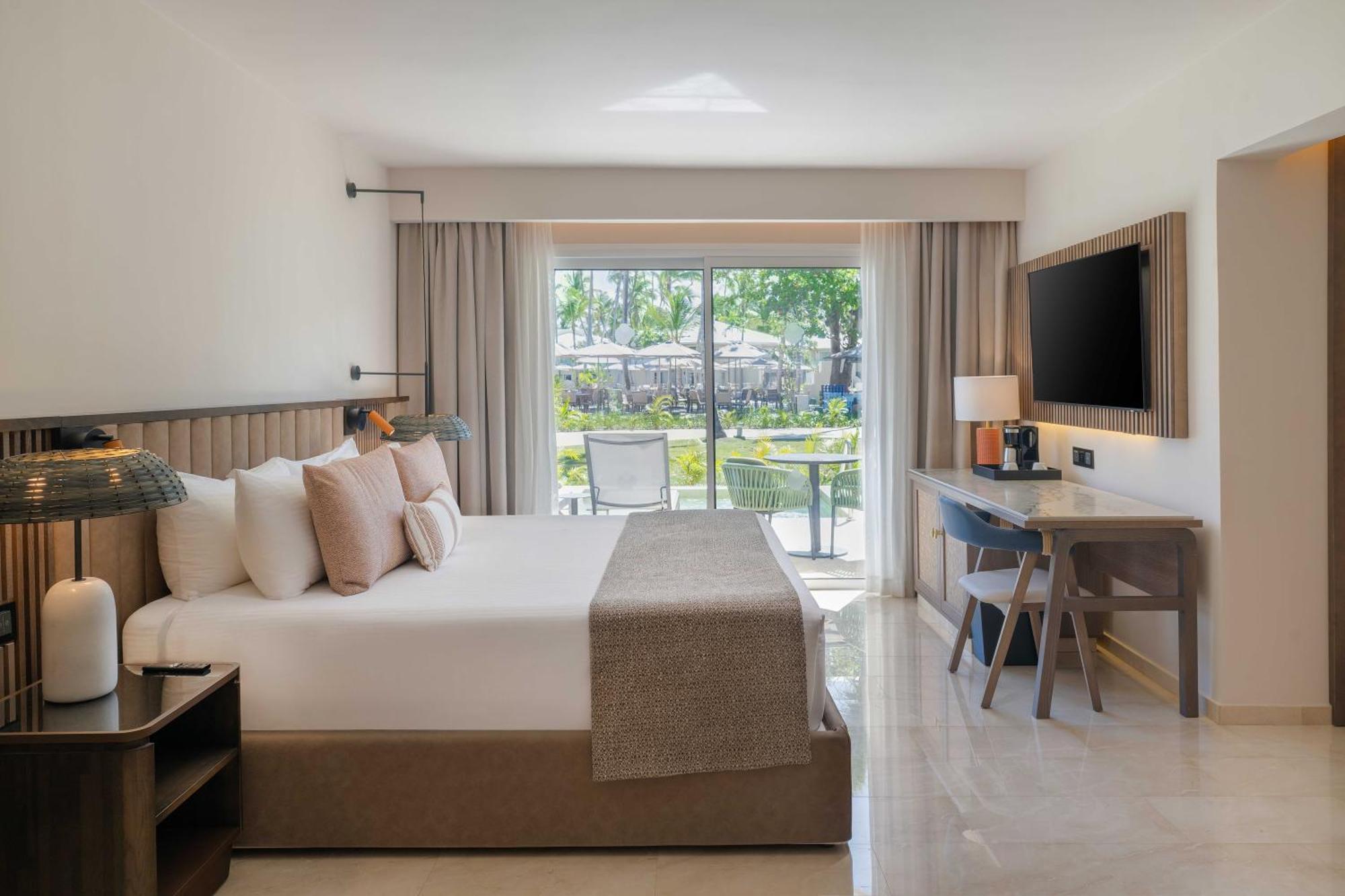 Master Suite Private Pool