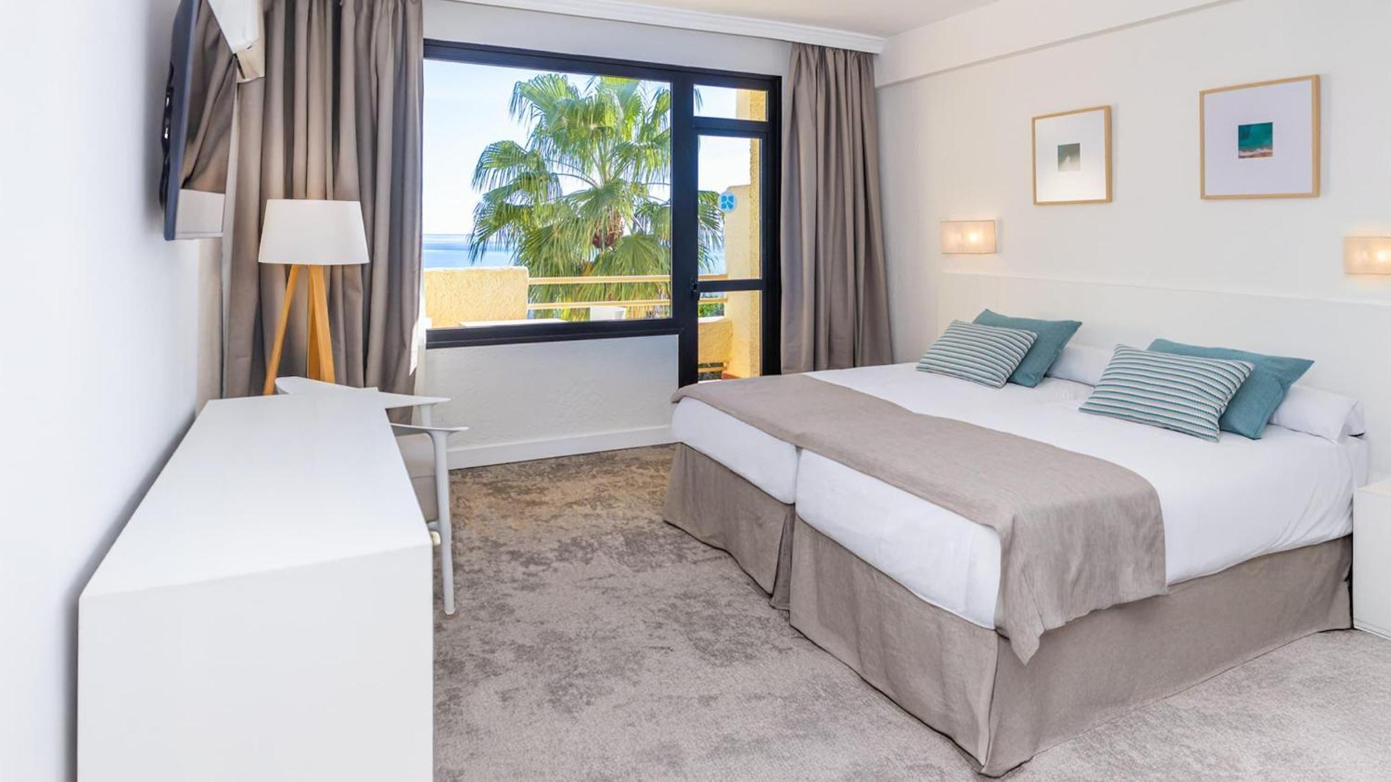 Double Room with Sea View,1758289647:JPEG