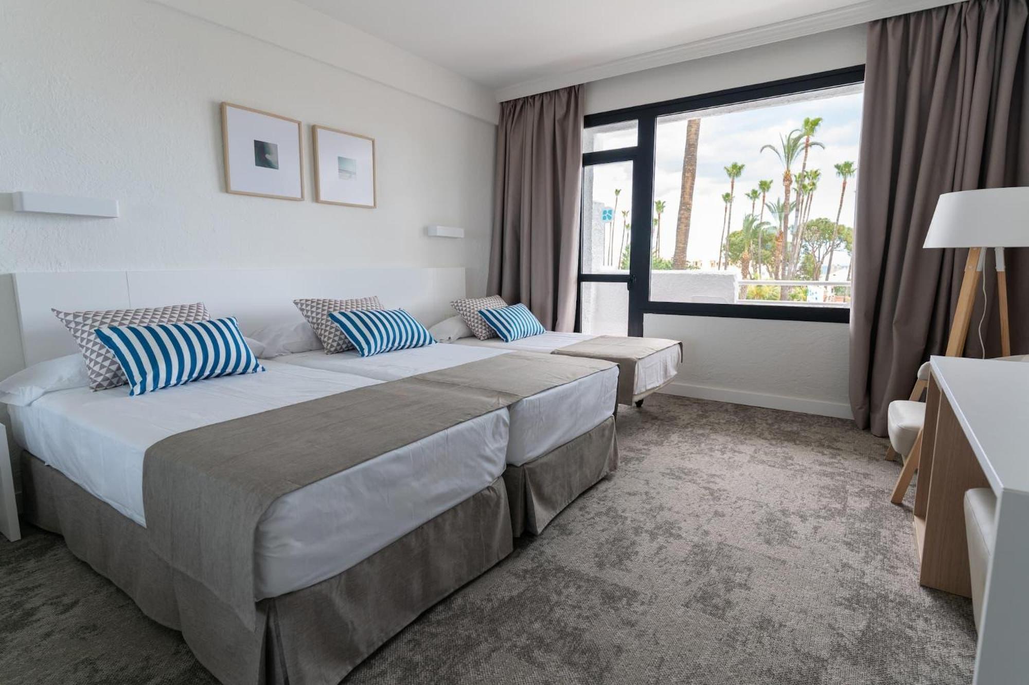 Triple Room,1758289647:JPEG