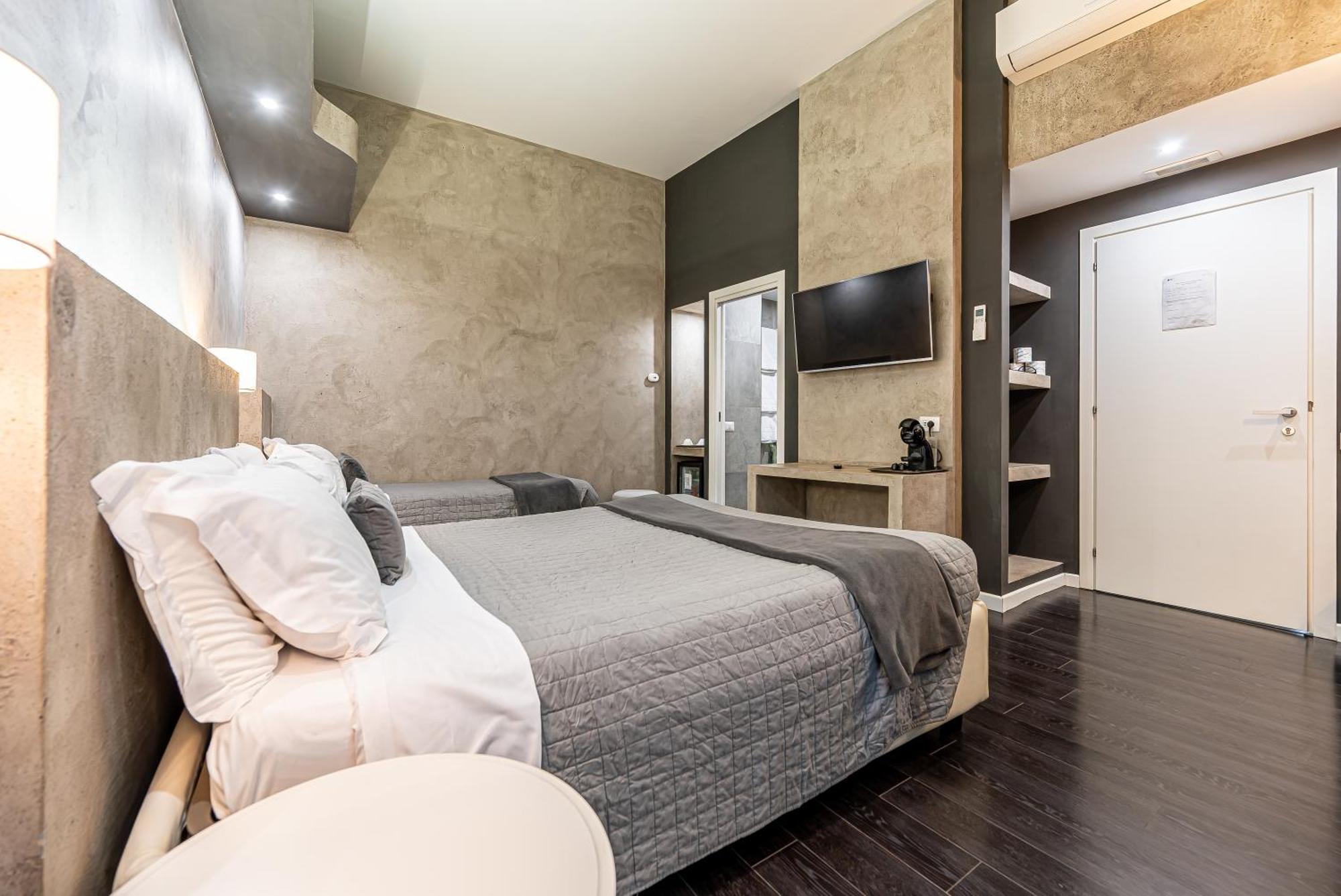 Luxury Triple Room