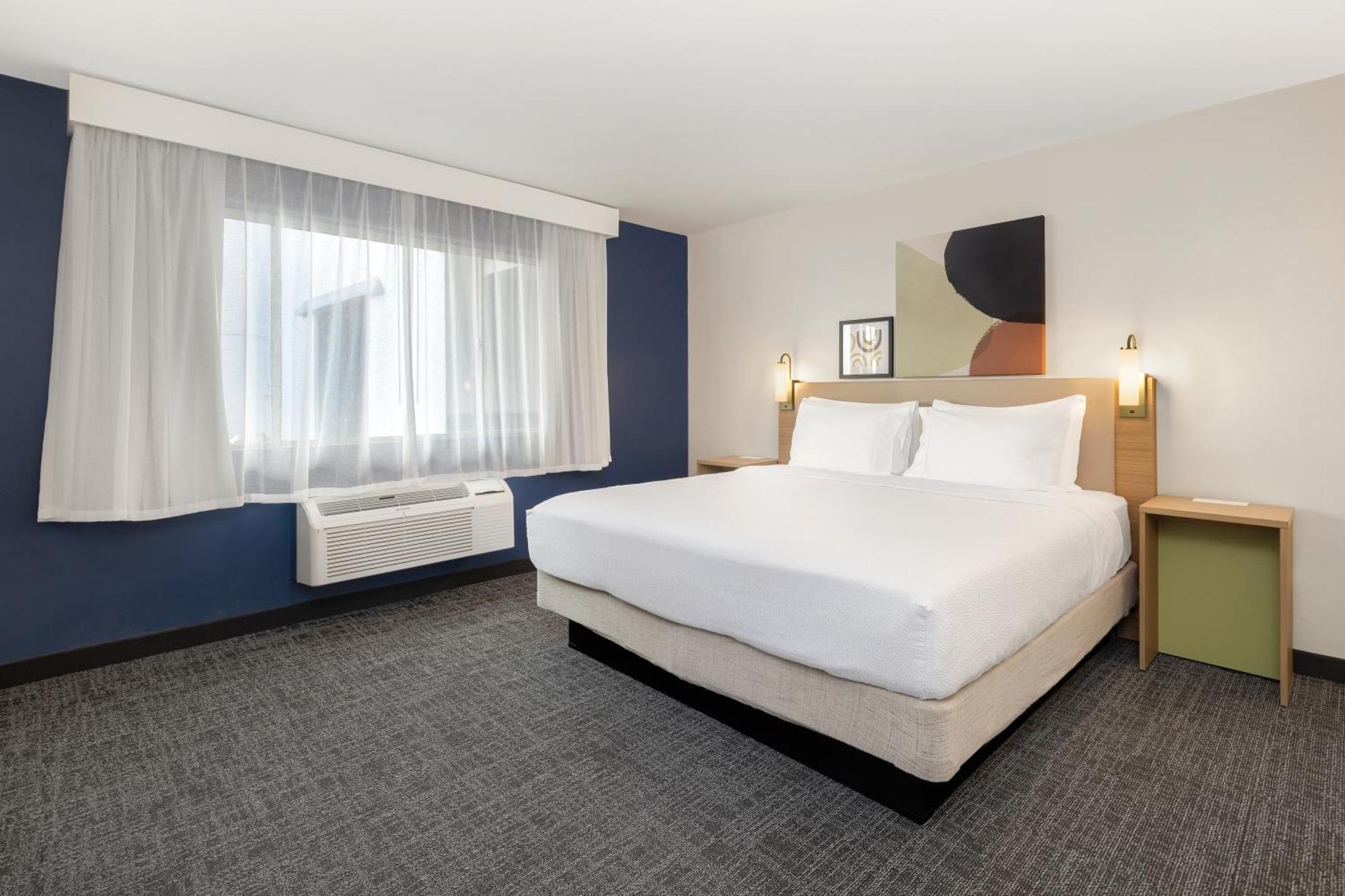 King Suite,1758549782:JPEG