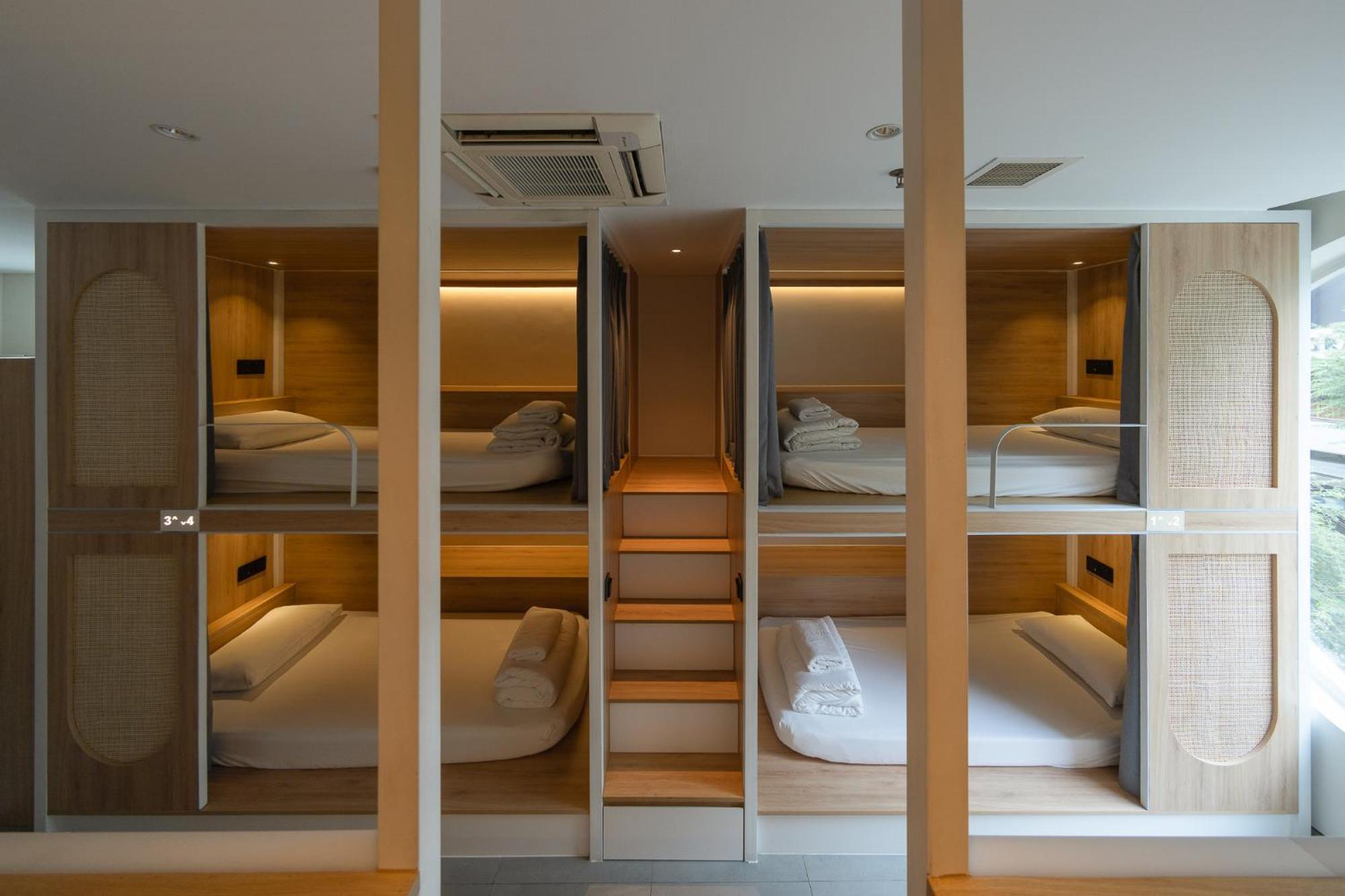 Bed in 8-Bed Mixed Dormitory Room